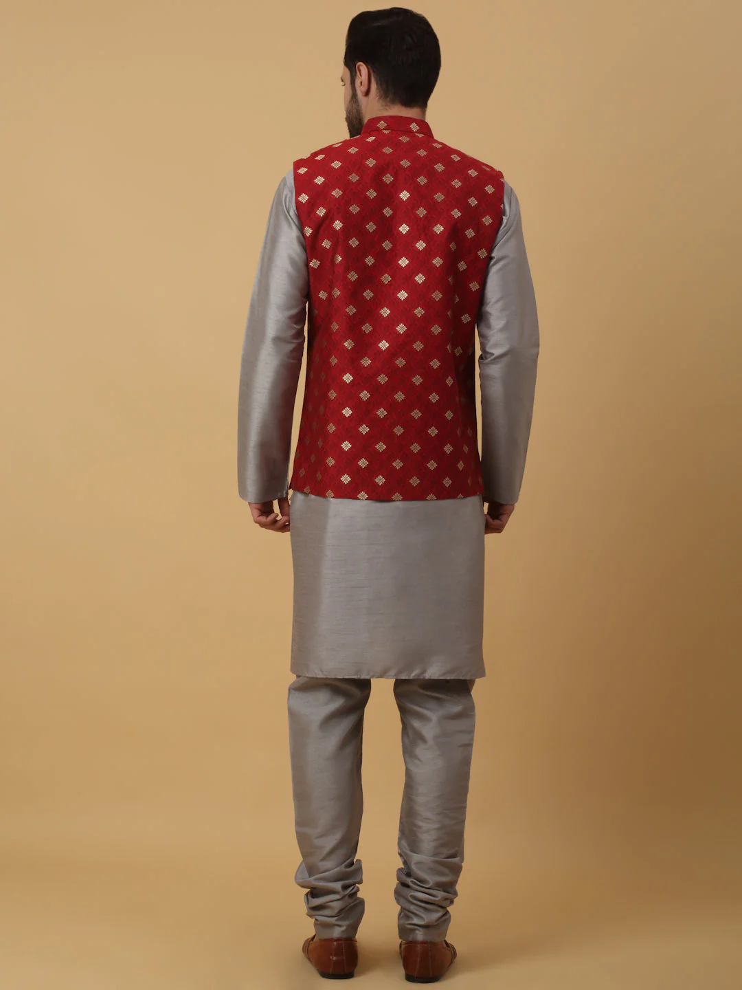 KRAFT INDIA Men's Silk Blend Grey Kurta, Churidar with Jacquard Silk Blend Floral Print Nehru Jacket Set - Image 2