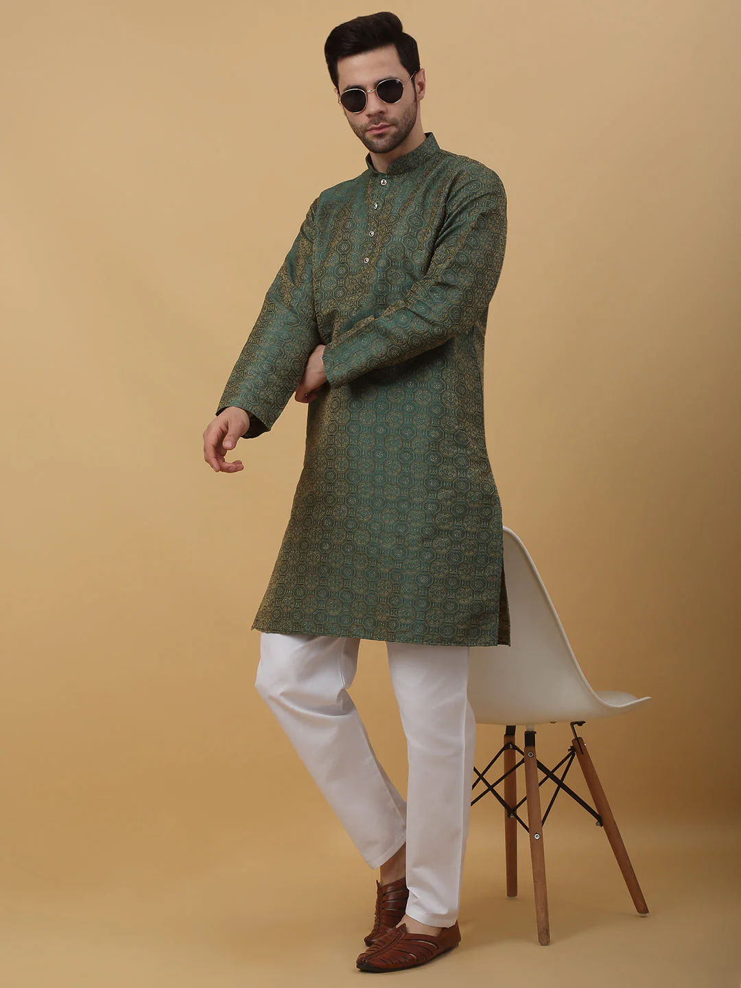 KRAFT INDIA Men's Silk Blend Jacquard Bandhani Kurta With White Elastic Waistband Pyjama Set - Image 22