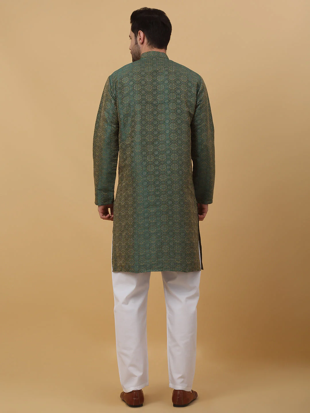 KRAFT INDIA Men's Silk Blend Jacquard Bandhani Kurta With White Elastic Waistband Pyjama Set - Image 7