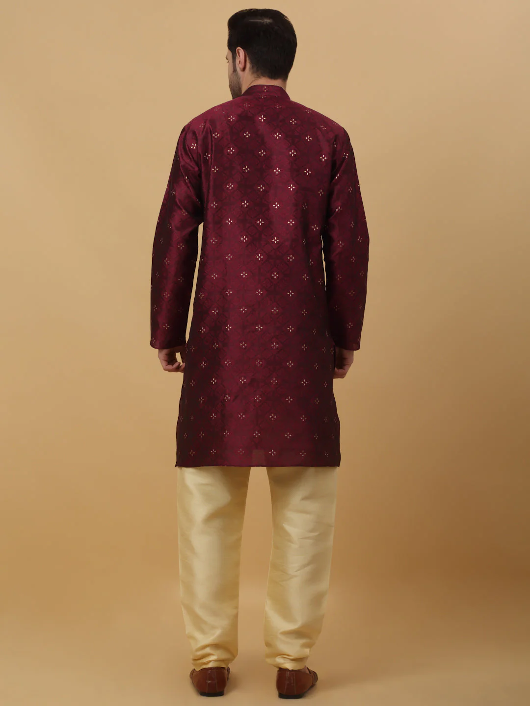 KRAFT INDIA Men's Silk Blend Jacquard Sequenced Kurta Only - Image 12