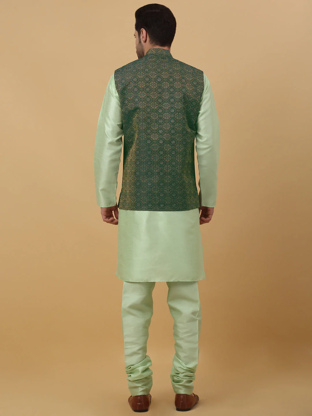 KRAFT INDIA Men's Silk Blend Sea Green Kurta, Churidar with Jacquard Bandhani Silk Blend Nehru Jacket Set - Image 7