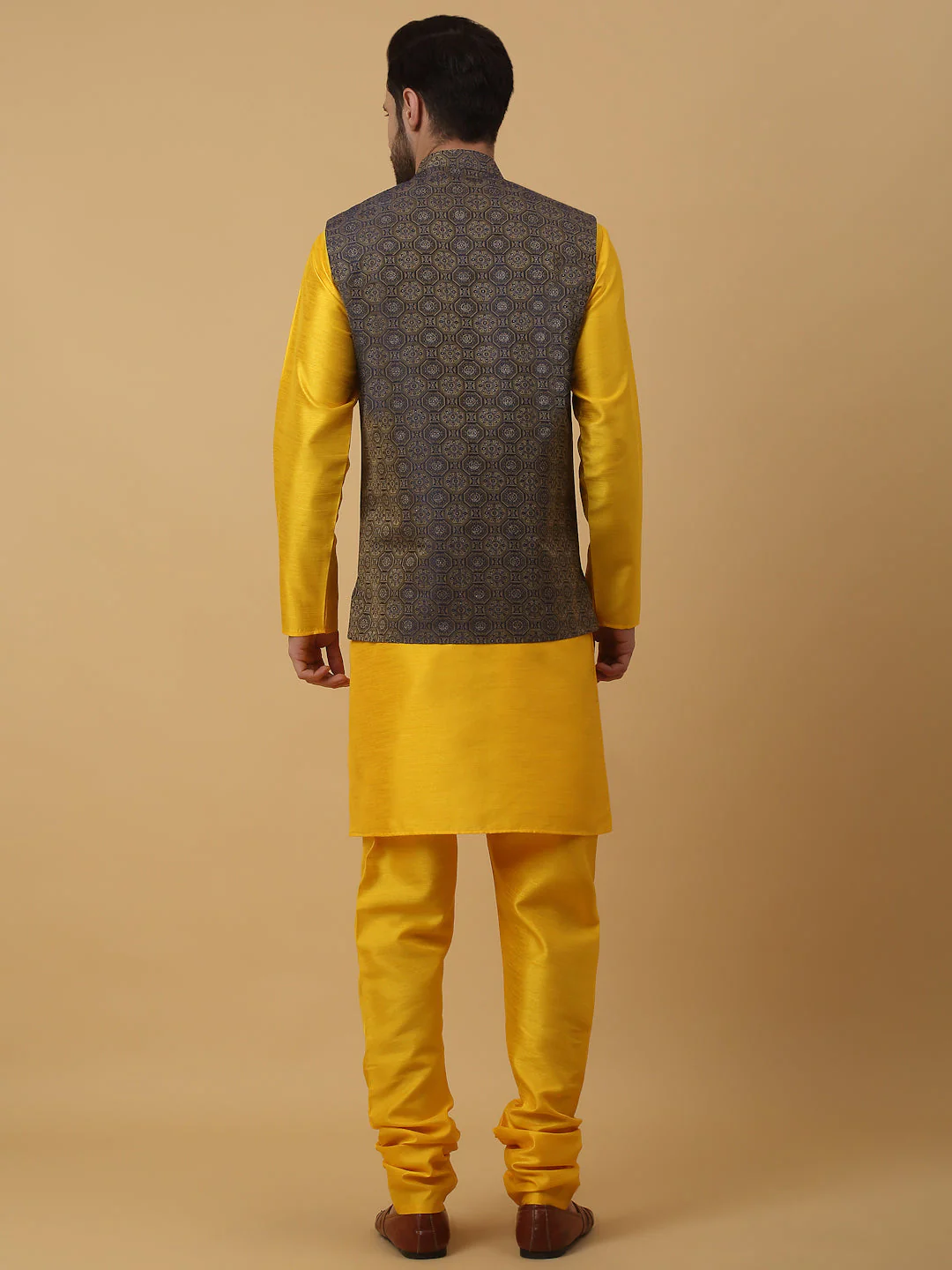 KRAFT INDIA Men's Silk Blend Yellow Kurta, Churidar with Jacquard Bandhani Silk Blend Nehru Jacket Set - Image 2