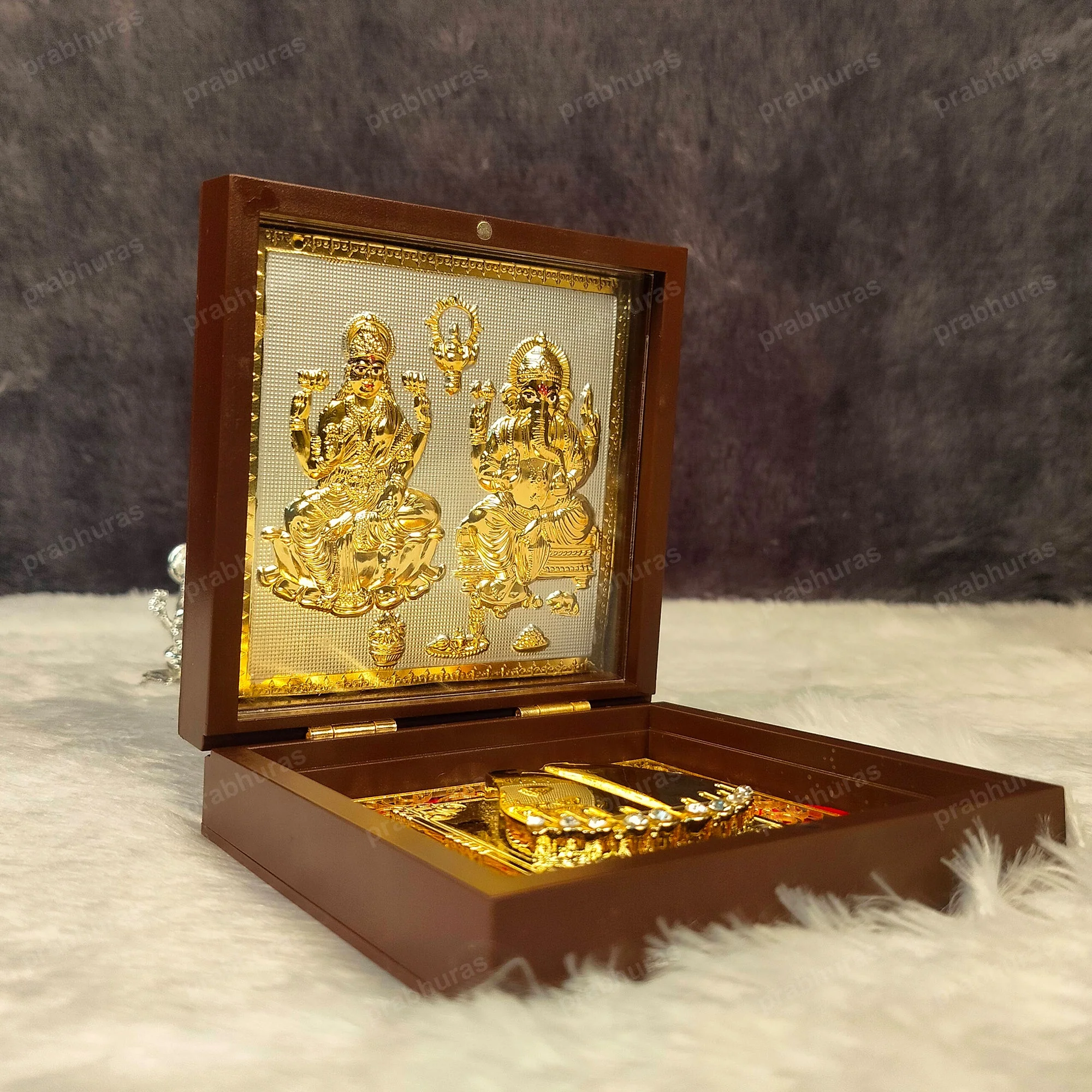 Laxmi Ganesh Pocket Temple (24 Karat Gold Coated) - Image 12