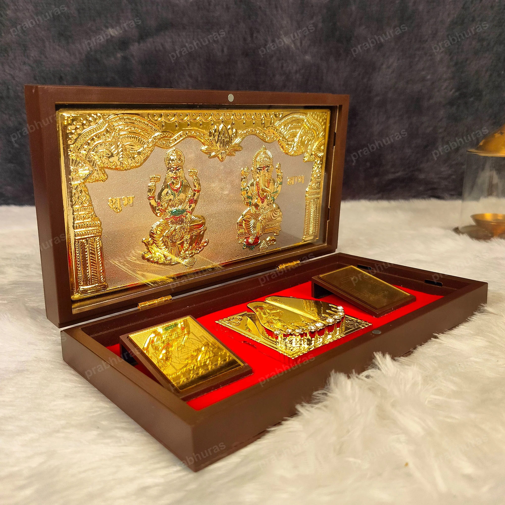 Laxmi Ganesh Pocket Temple (24 Karat Gold Coated) - Image 3