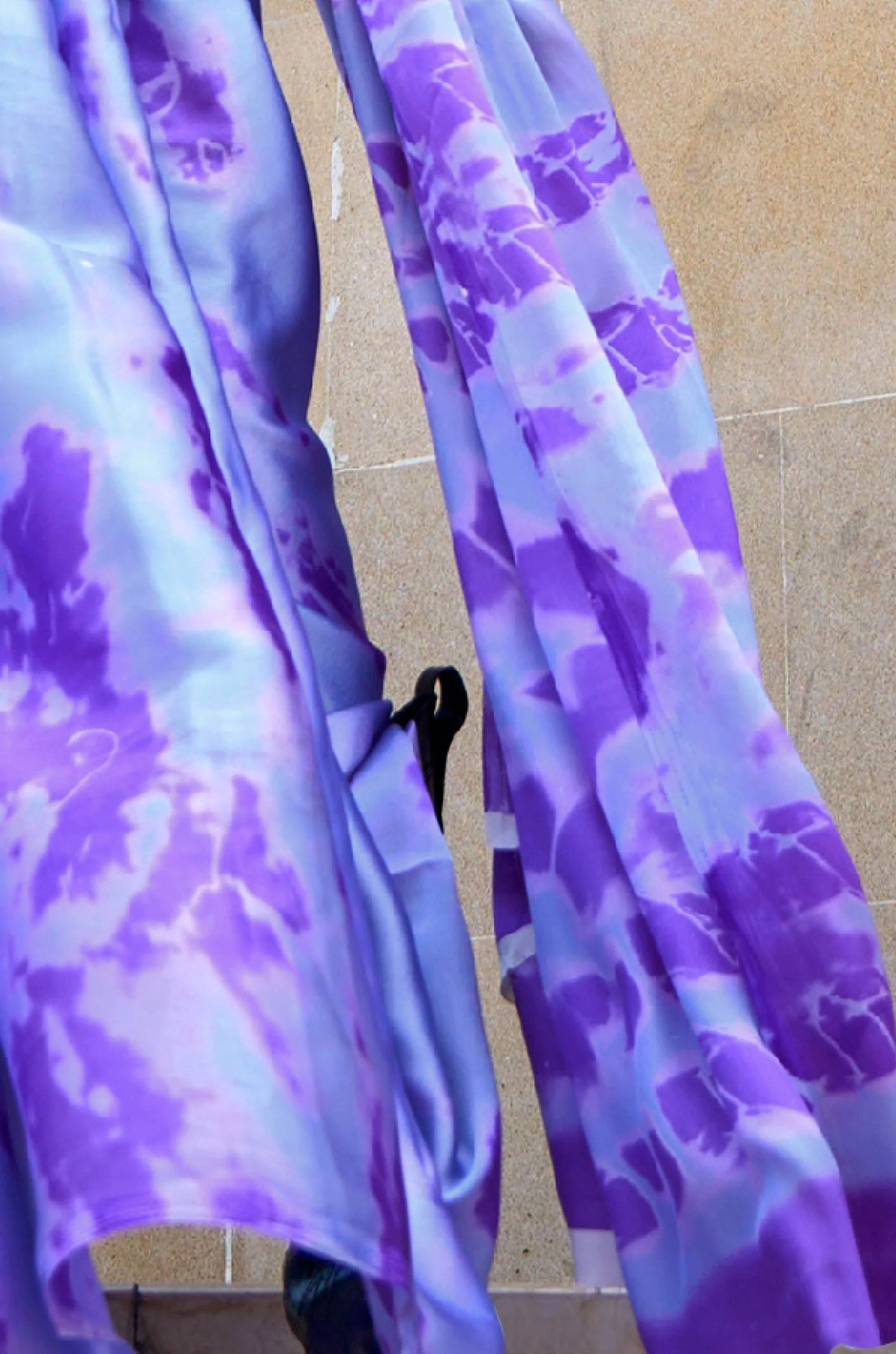 Lilac Digital Print Satin Crepe Saree - Image 2