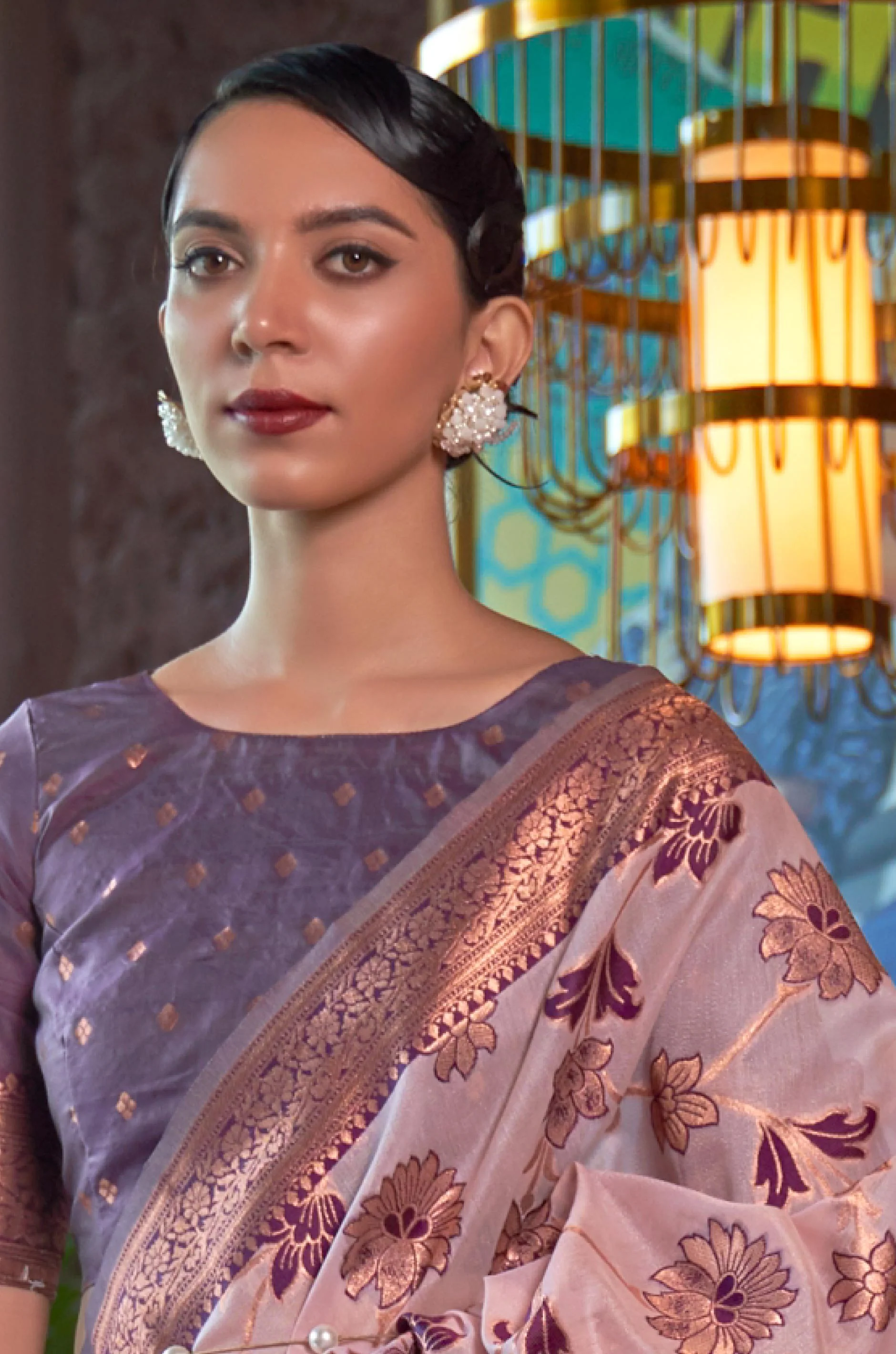 Lilac Floral Woven Organza Silk Saree - Image 4