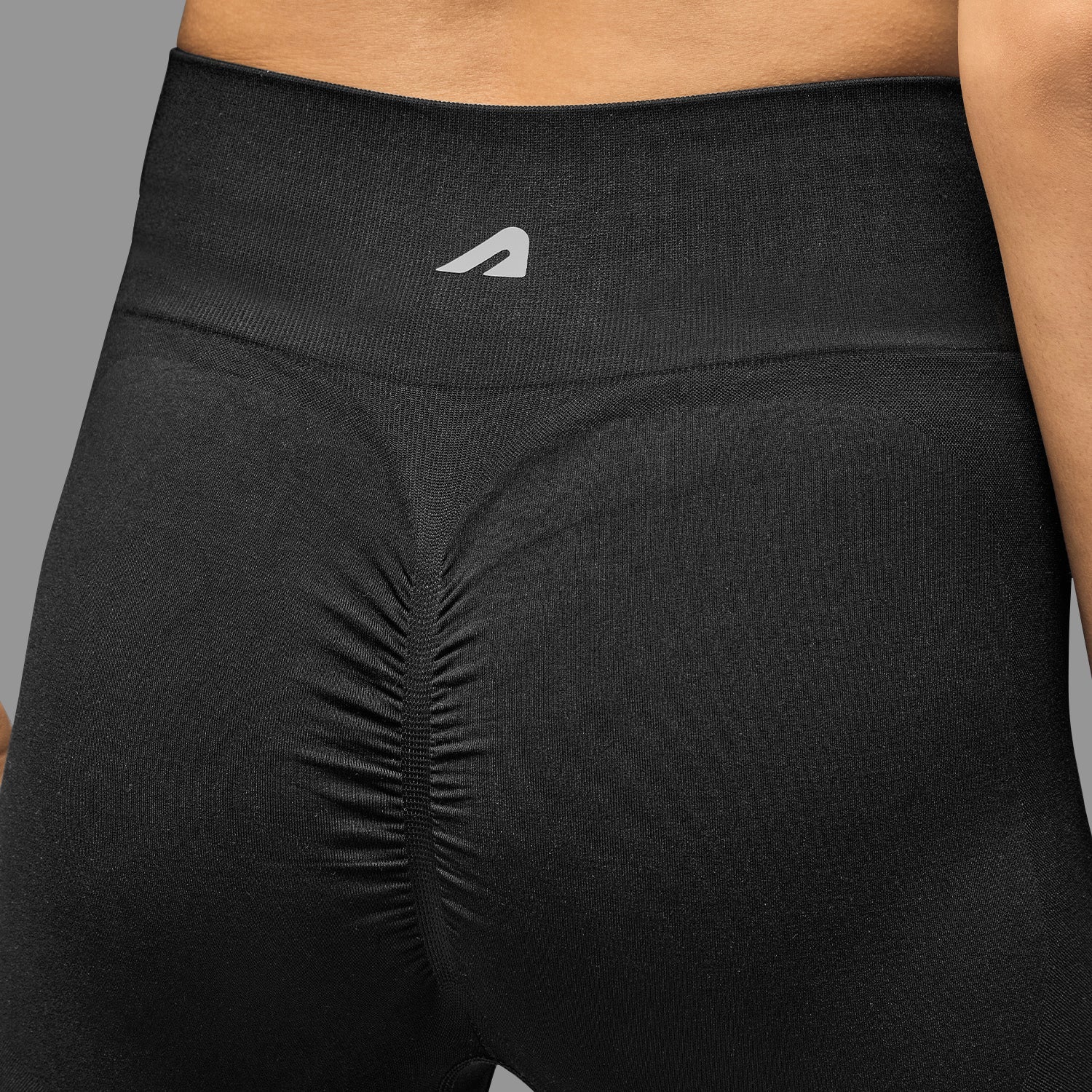 Limitless snatched ribbed waistband & Ruched back legging - BLACK - Image 5