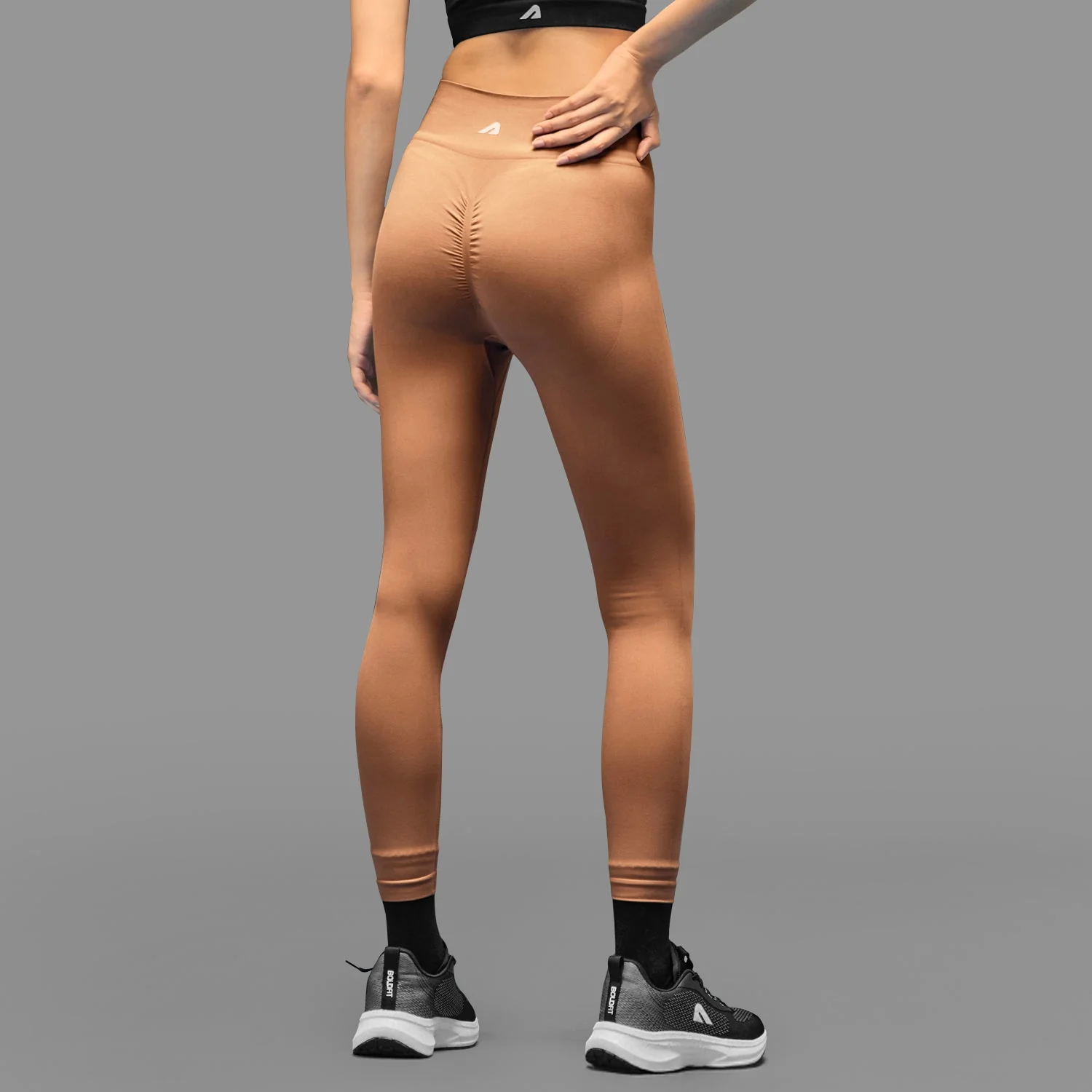 Limitless snatched ribbed waistband & Ruched back legging - BROWN - Image 2