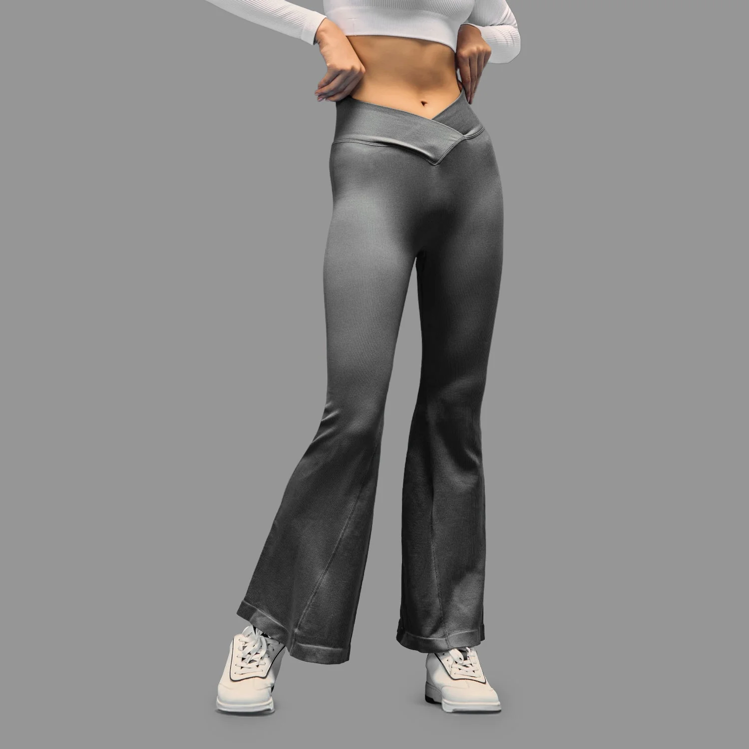 Limitless snatched Ruched back Flare Pants - GREY. - Image 4