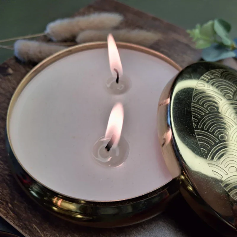 Luxa Sage & Oudh Scented Candle - Image 2