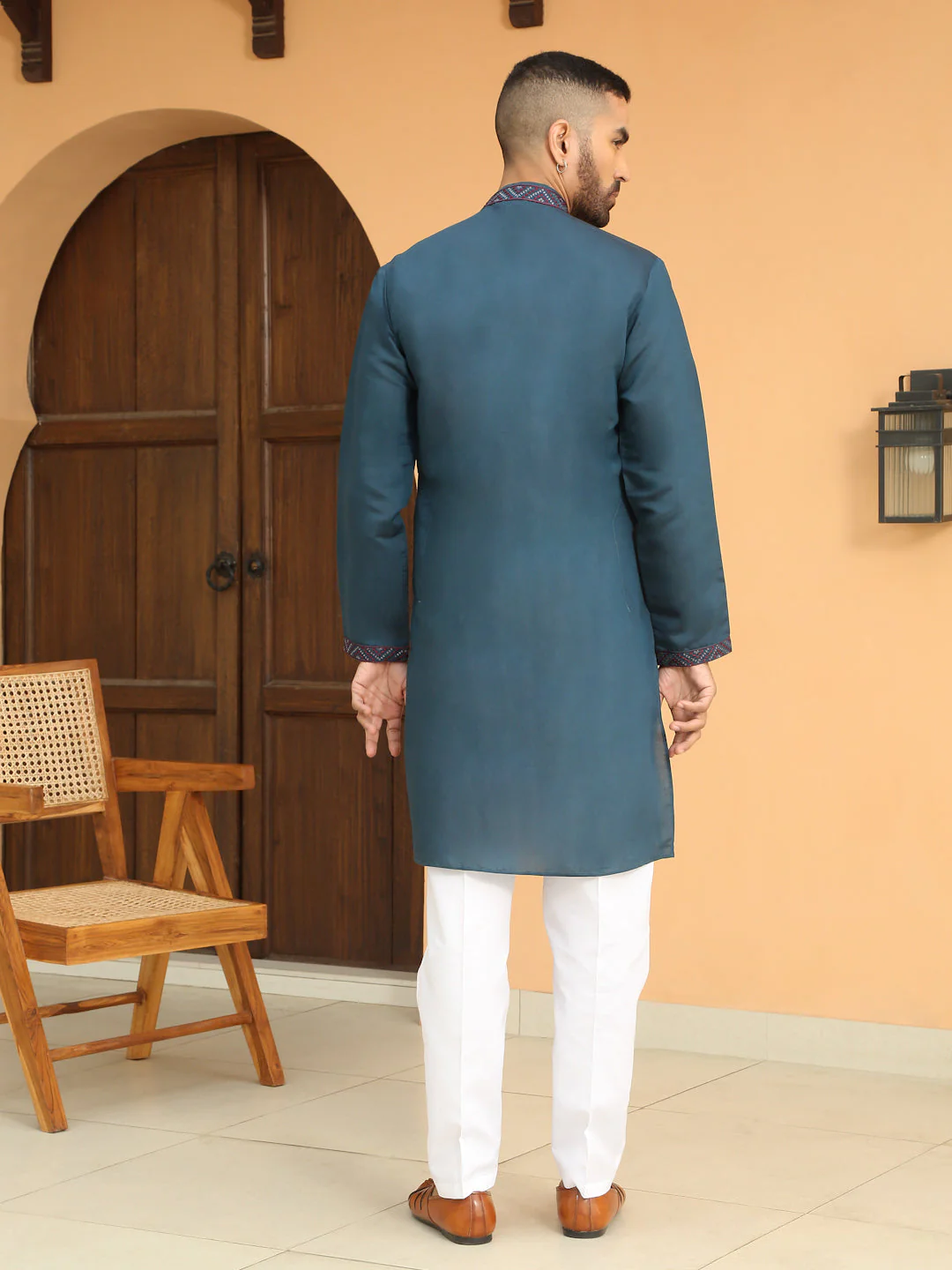 LUXE- Chevron Embroidered Straight Kurta With White Trouser Pant - Image 2