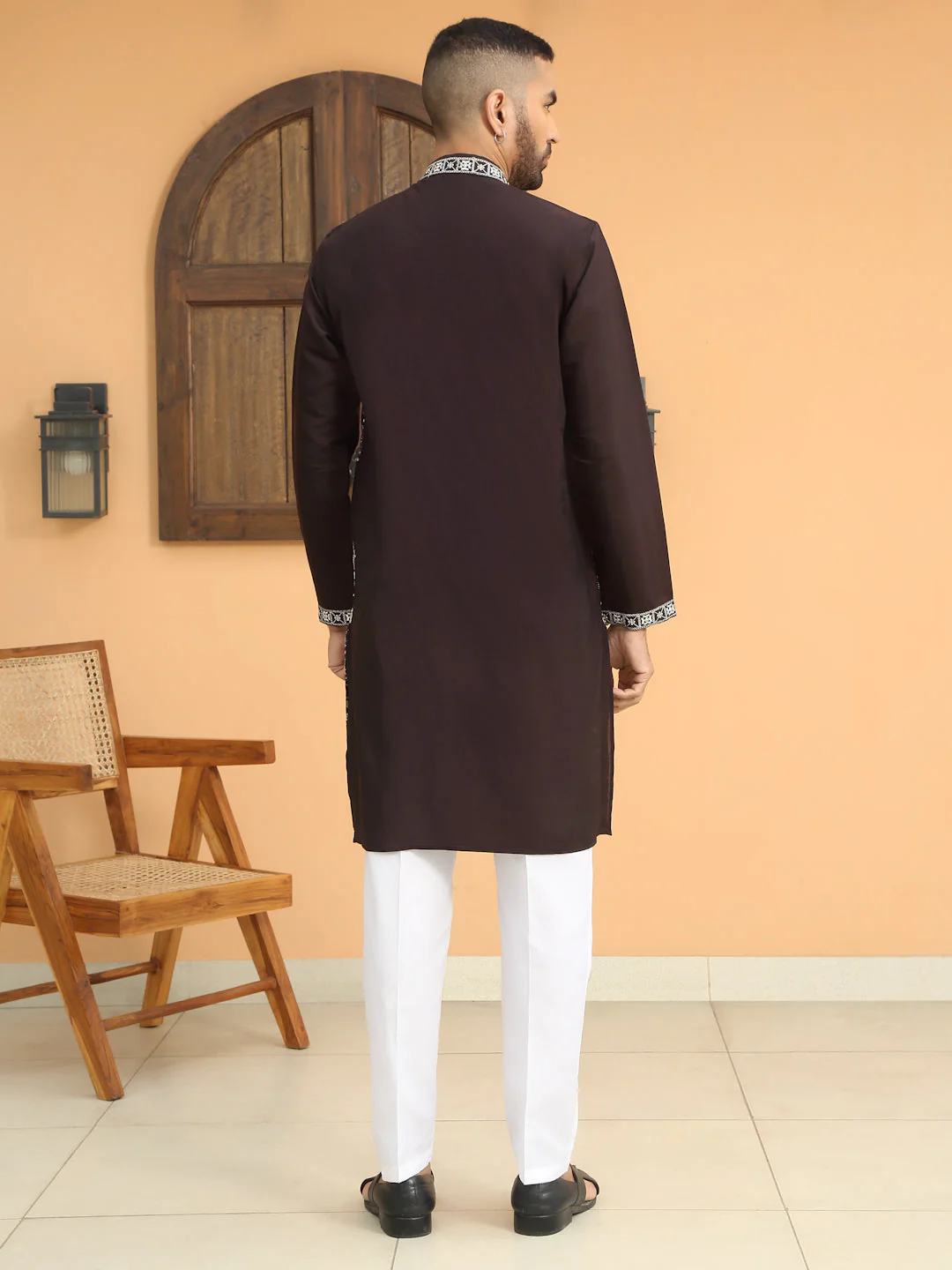 LUXE- Cotton Silk Geometric Embroidery Kurta - Image 2