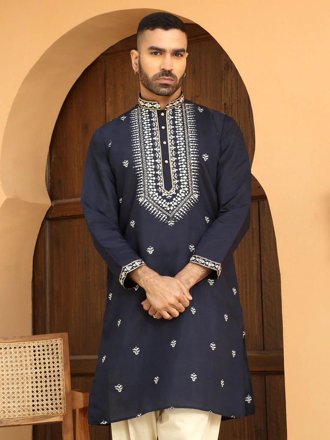 LUXE- Zari Embroidered Cotton Silk Kurta - Image 6