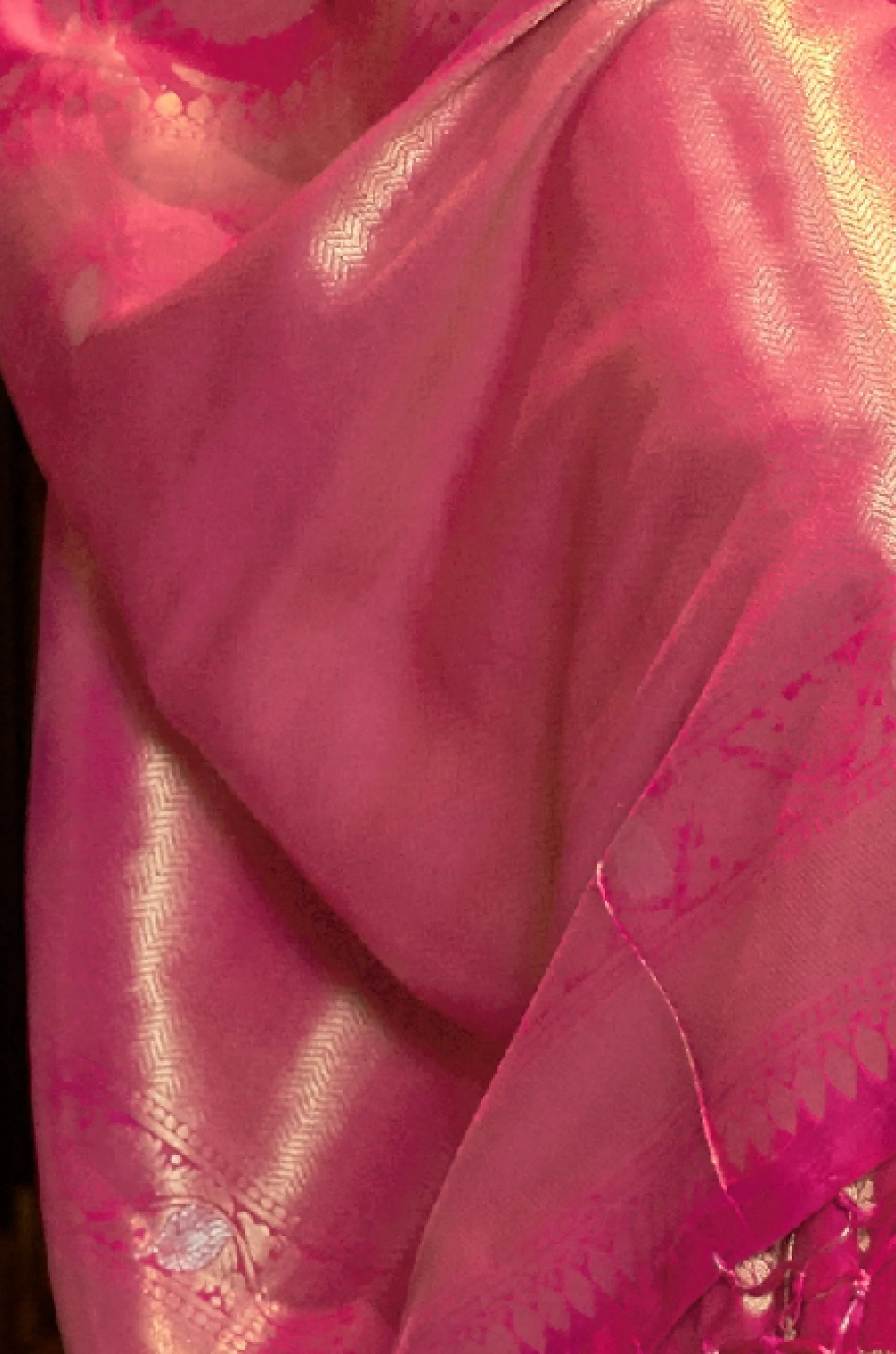 Magenta Pink Woven Banarasi Silk Saree - Image 2