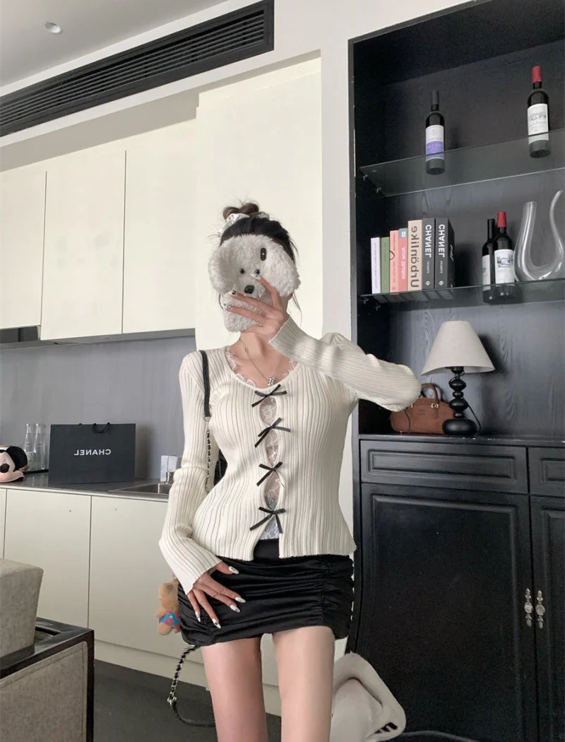 Malina Hollow Lace Bow Top - Image 2