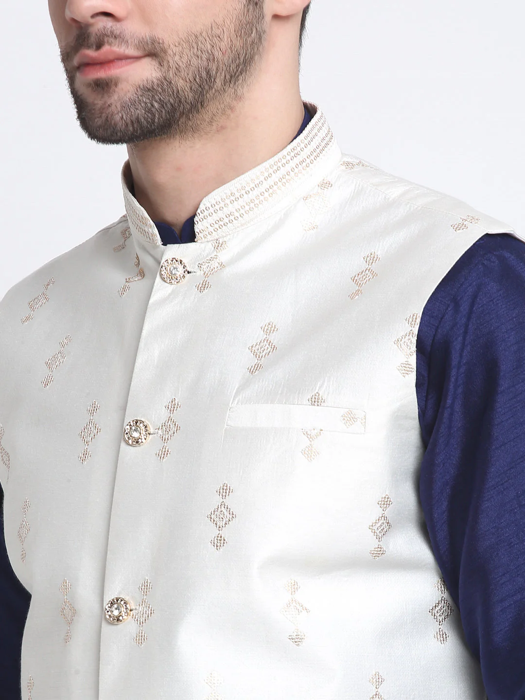 Men Silk Embroidered Sequence Jacket Only - Image 4