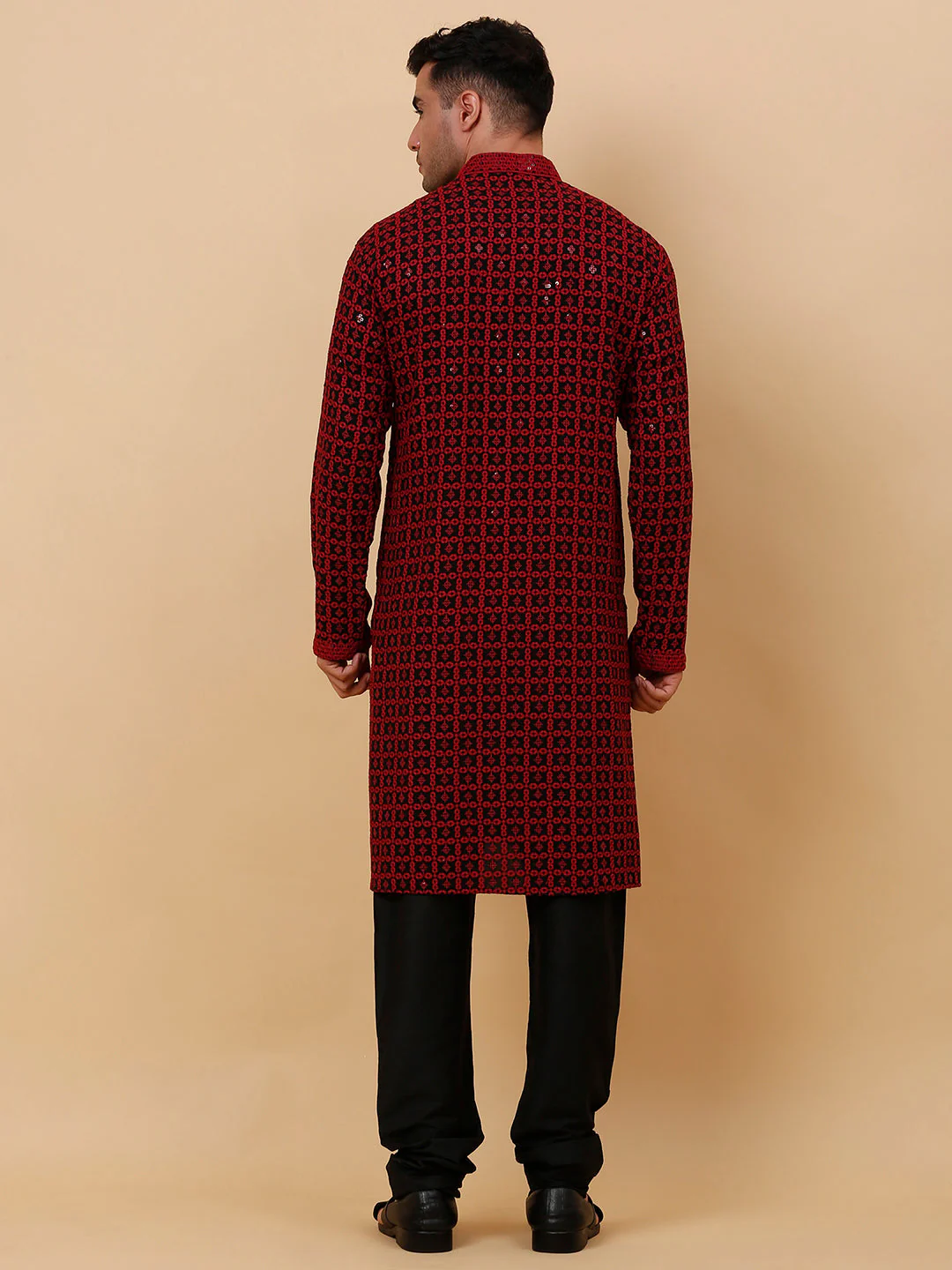 Men's Cotton Blend Embroidered Chikankari Kurta With Black Churidar - Image 24