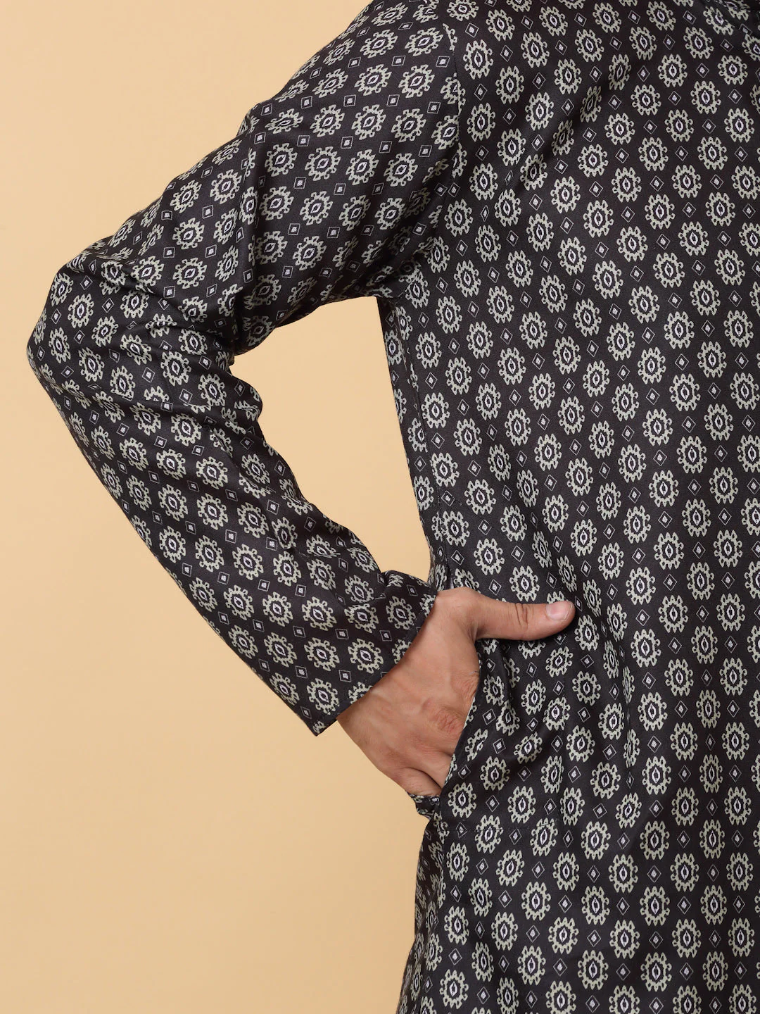 Men's Cotton Blend Printed Knee Length Kurta Pyjama Set - Image 13