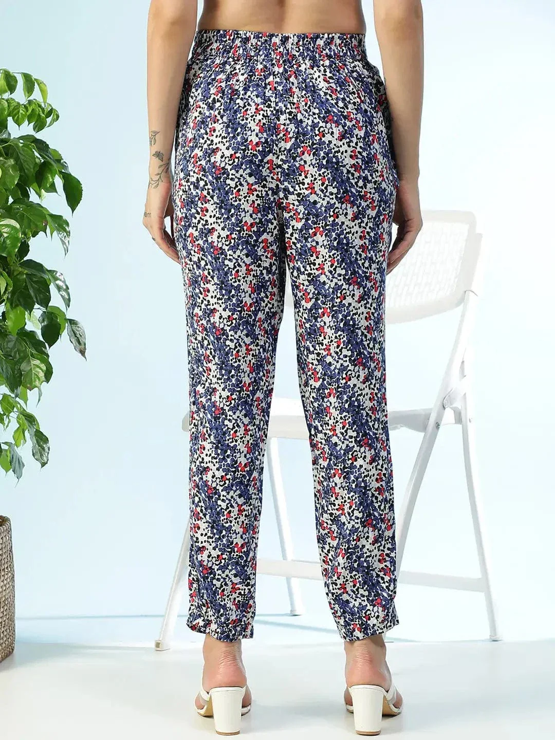 Multicolor Floral Print Elasticated Tapered Fit Narrow Linen Women Pant - Image 5