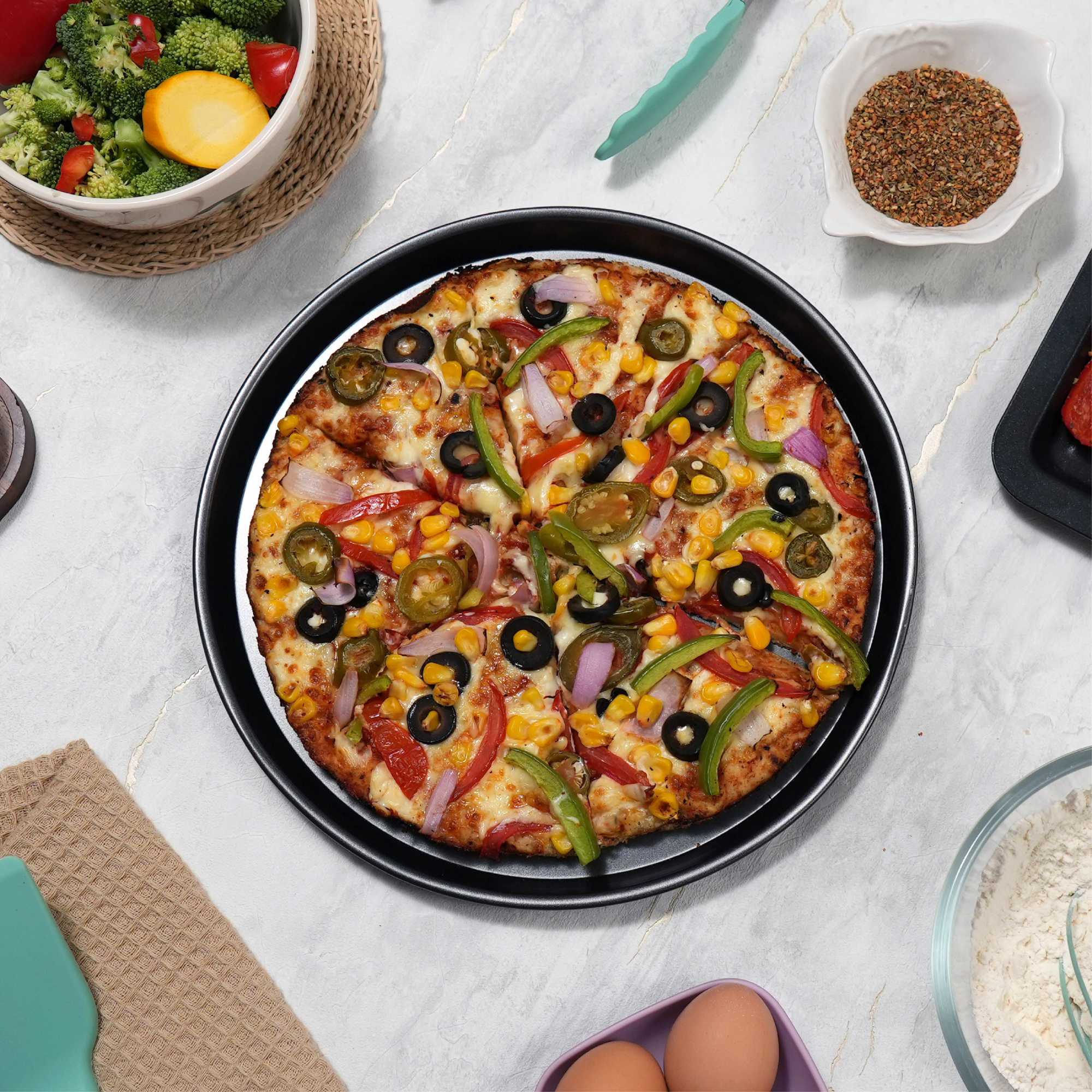 Non-Stick Pizza & Bake Pan - Image 2