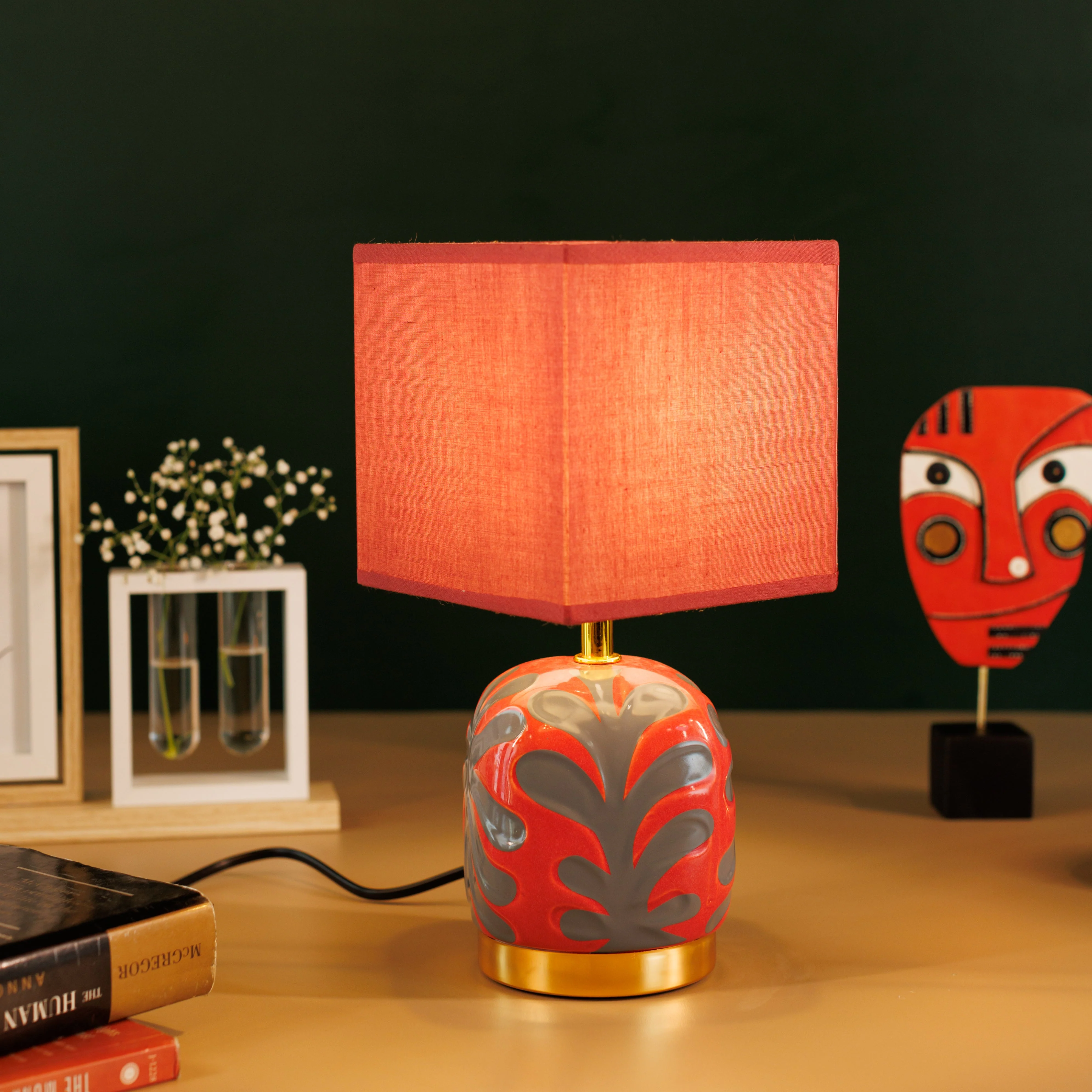 Nordic Simple Ceramic Vase Table Lamp- Red - Image 3