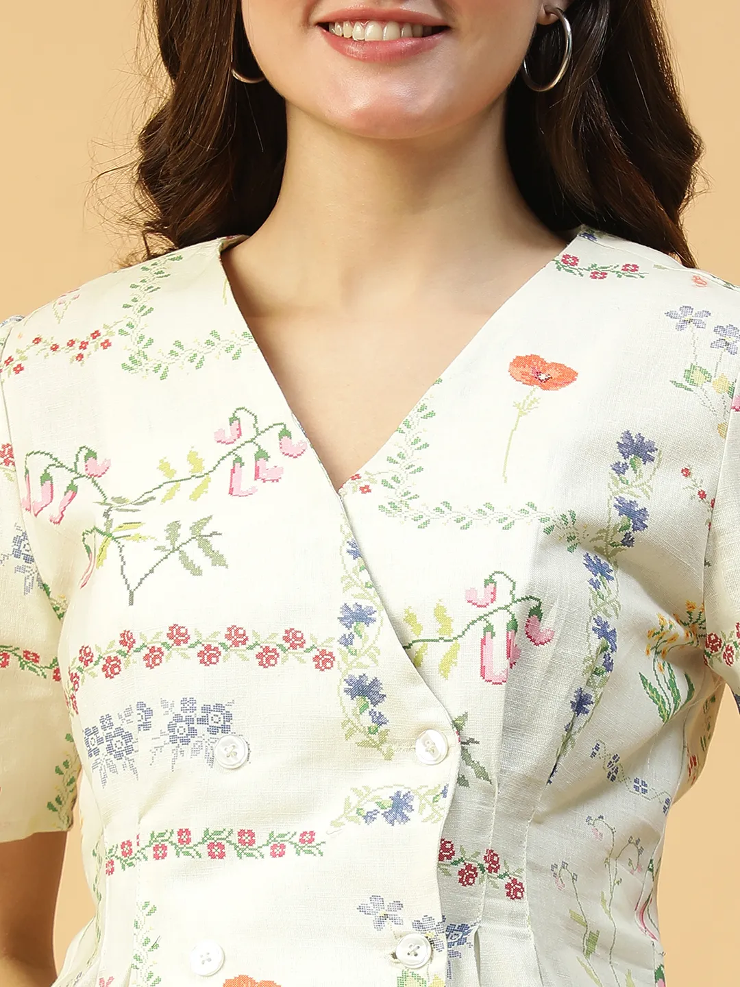 Off-Whit Floral Print Button Detailed Short Sleeve Women Cotton Dobby Top - Image 3
