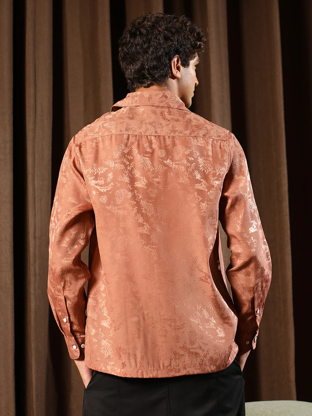 OneKind Flake-Jacquard Satin Shirt - Image 4