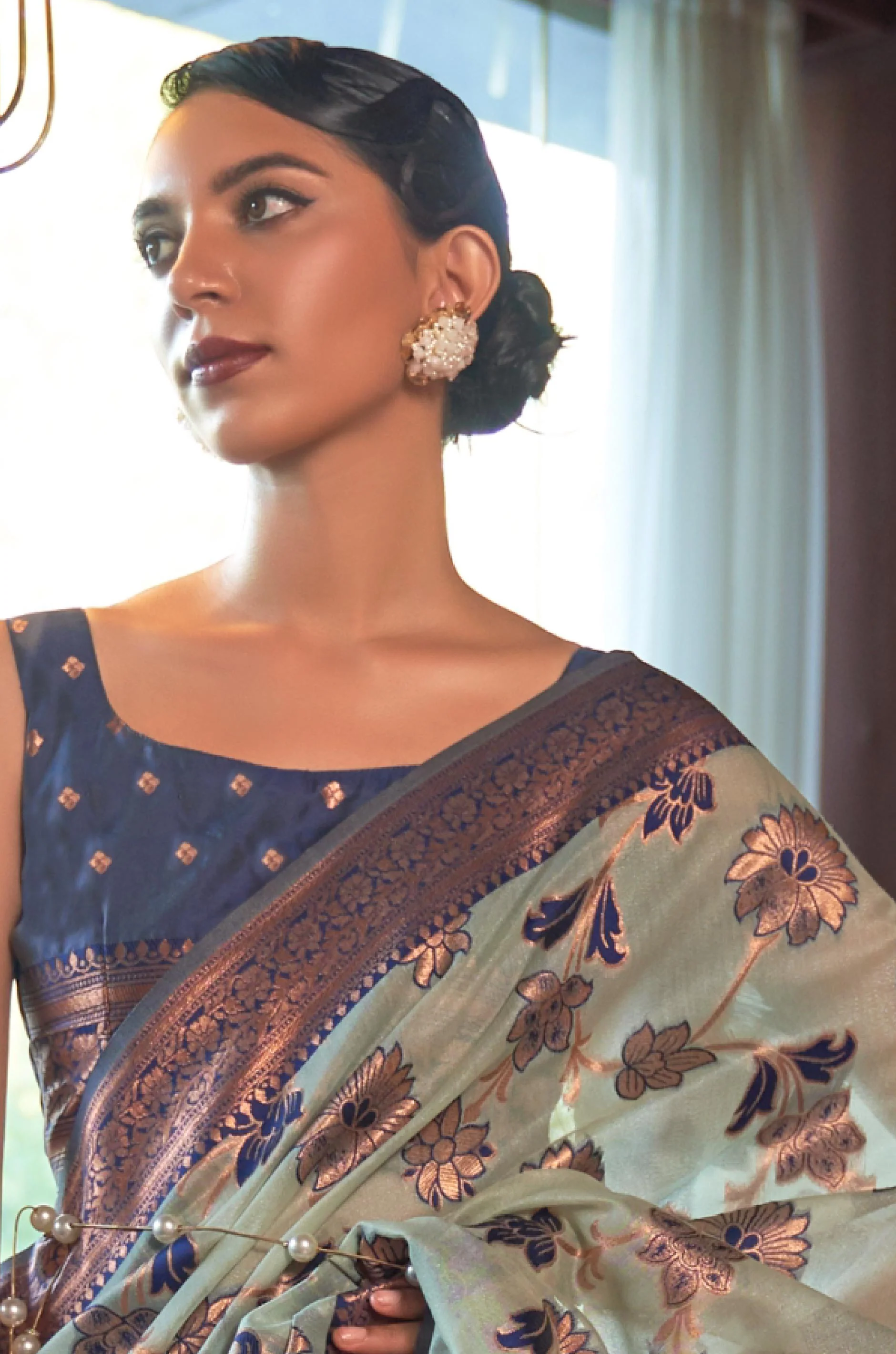 Pastel Green Floral Woven Organza Silk Saree - Image 4