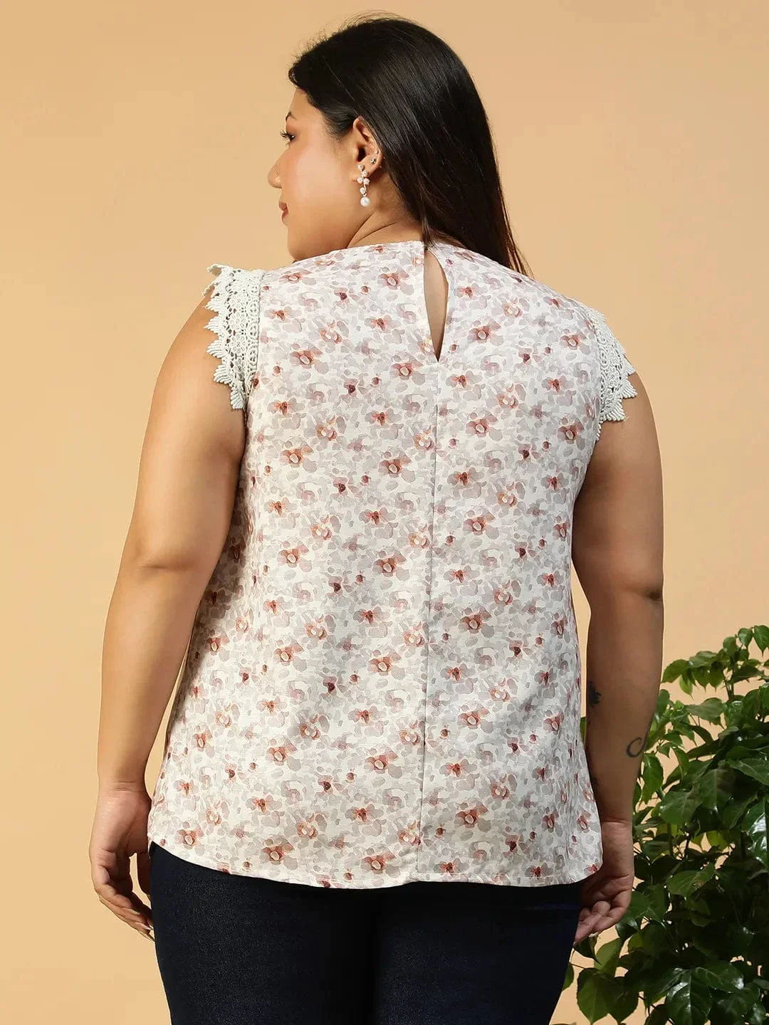 Peach Floral Print Lace Detail Cap Sleeve Plus Size Women Top - Image 5