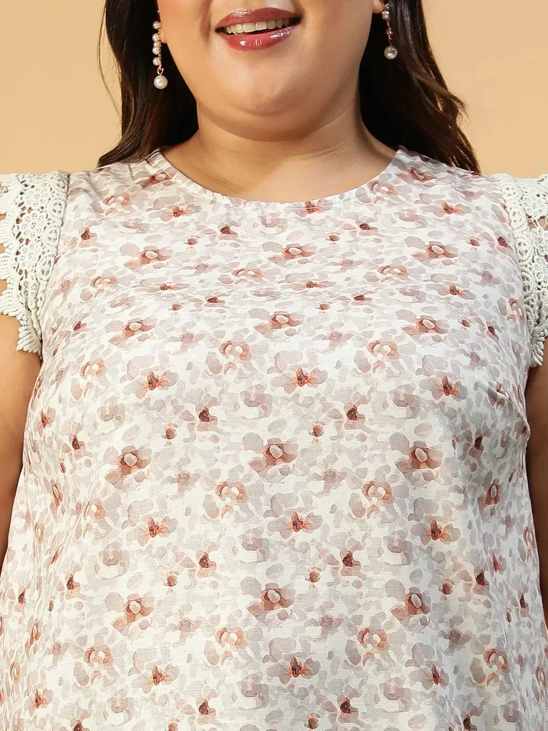 Peach Floral Print Lace Detail Cap Sleeve Plus Size Women Top - Image 6