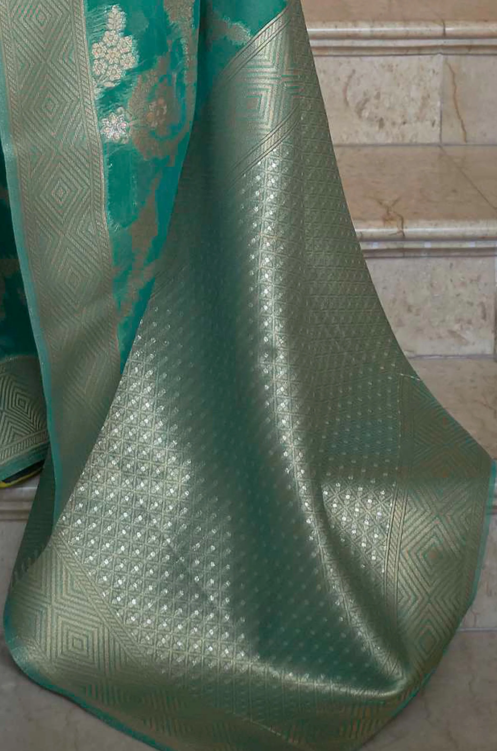 Peacock Green Organza Woven Saree - Image 2