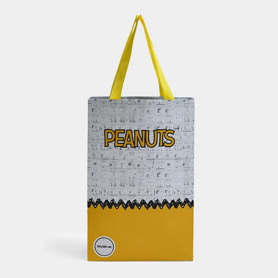 Peanuts™ Knitted Nap Quilt - Image 10