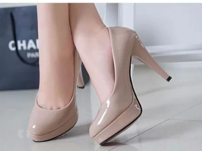 Pencho Round Pump Shoes - Image 2