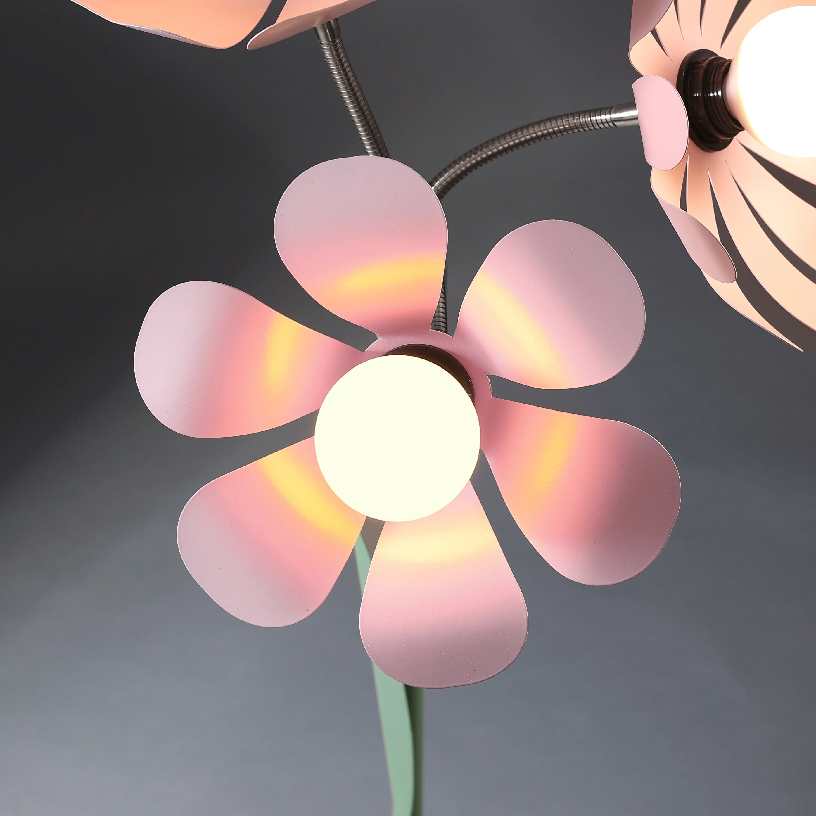 Petal Bloom Floor Lamp - Image 6