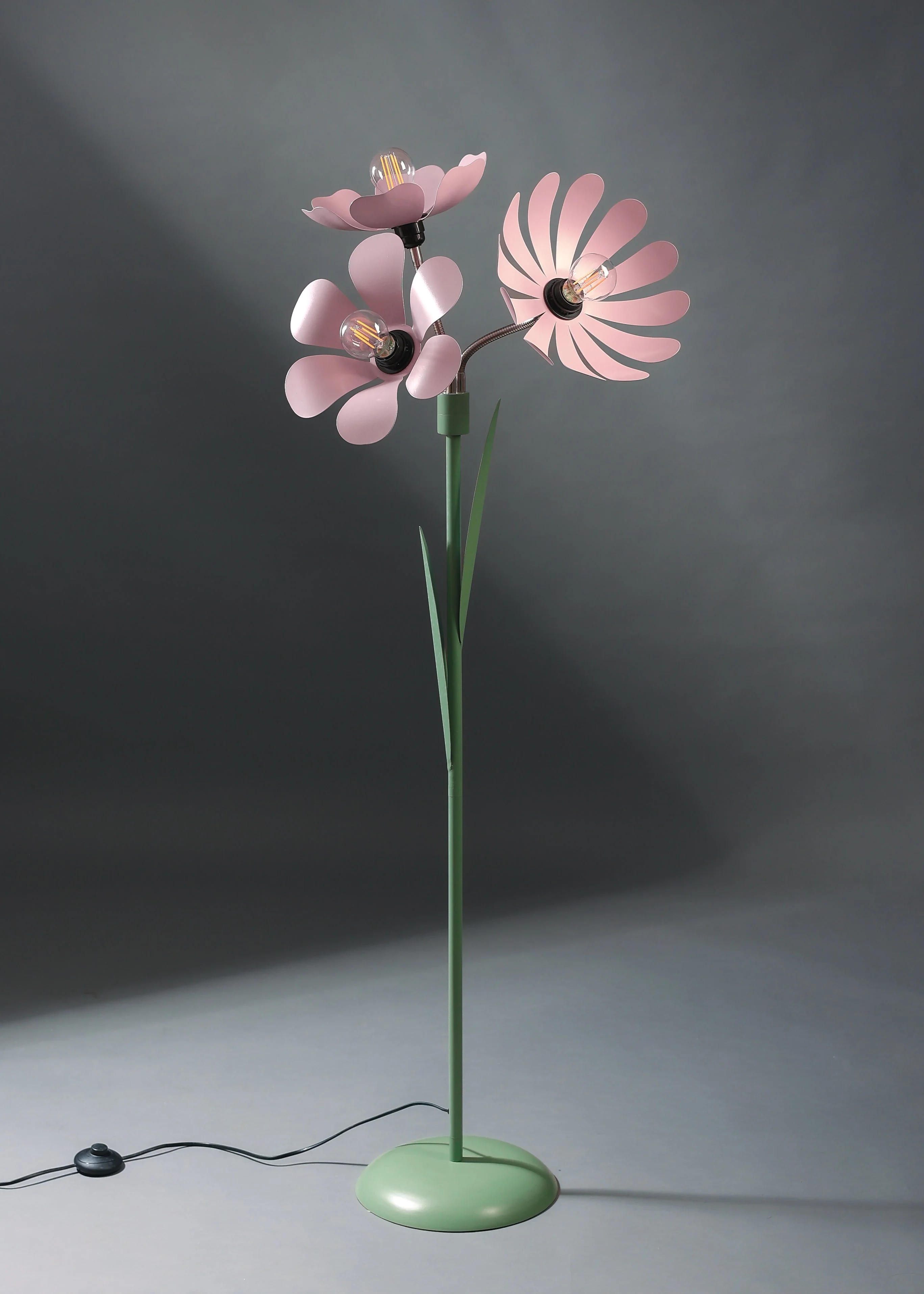Petal Bloom Floor Lamp - Image 9