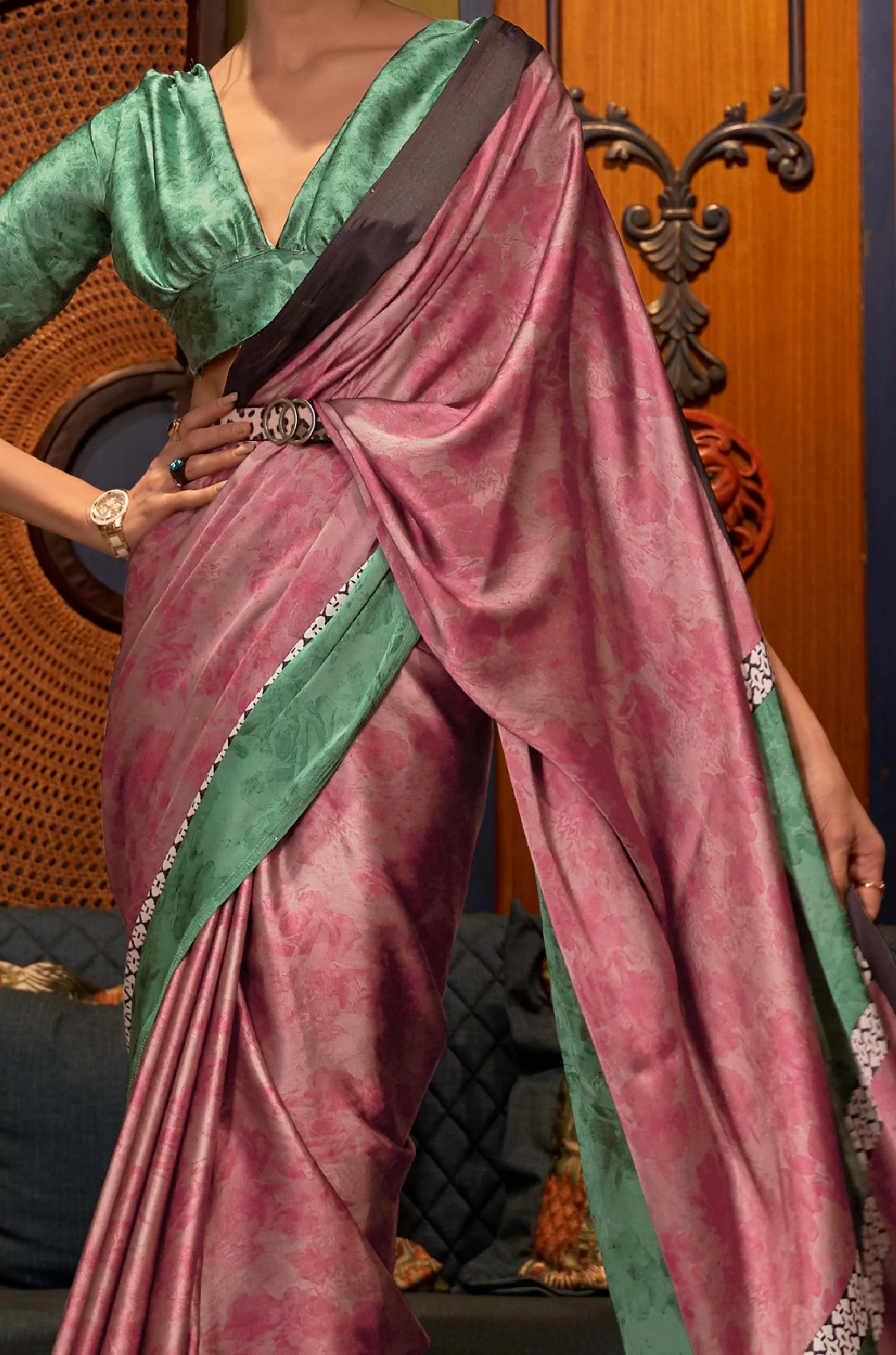 Pink Satin Crepe Saree - Image 3