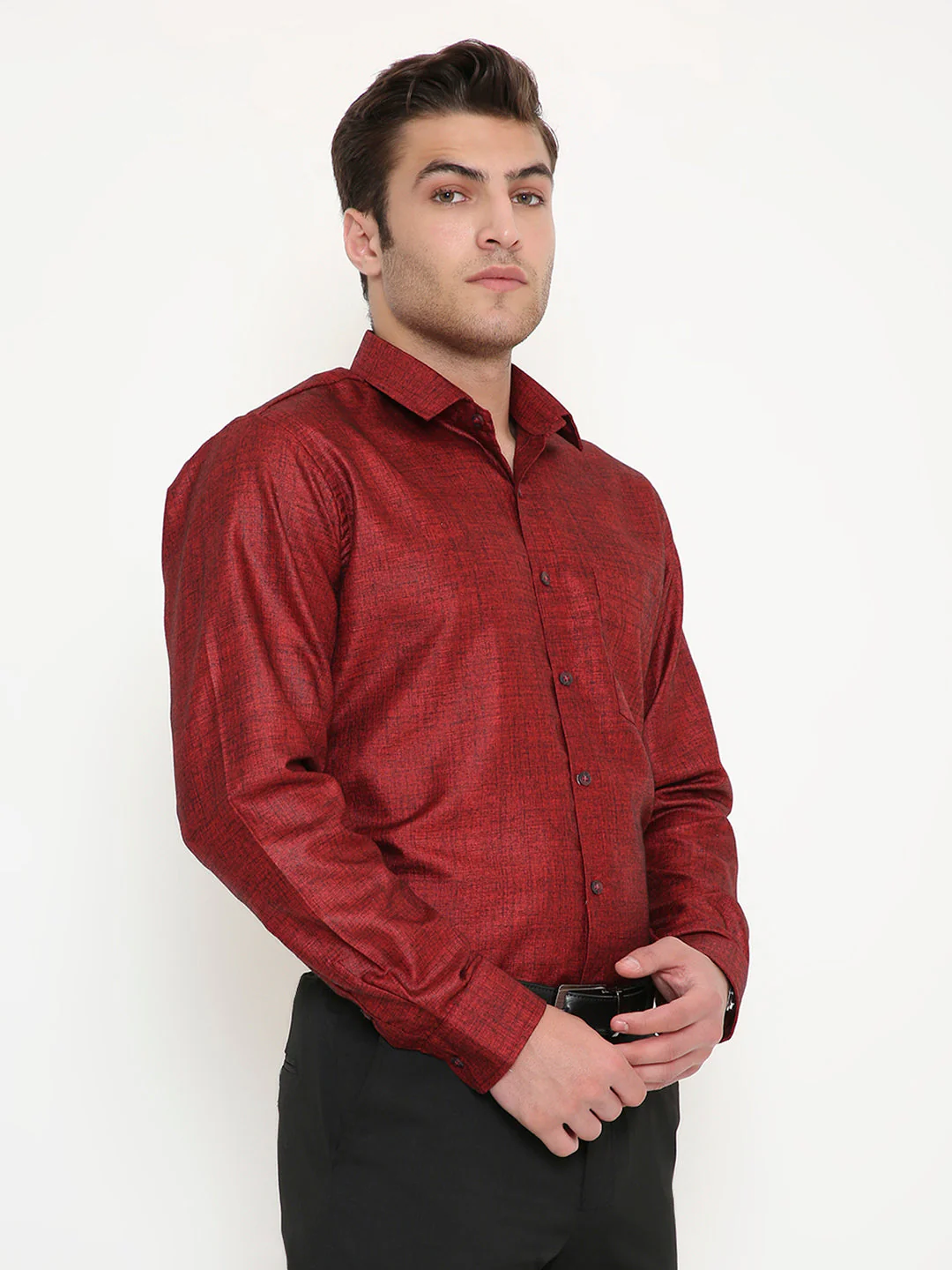 Poly Viscose Slim Fit Solid Shirt in Red - Image 4