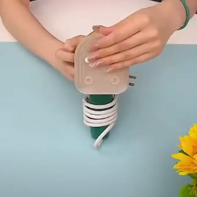 PressPal: Portable Mini Travel Iron & Steamer with Dry & Wet Pressing for Clothes – 150W Compact Design for Home & Outings - Image 2