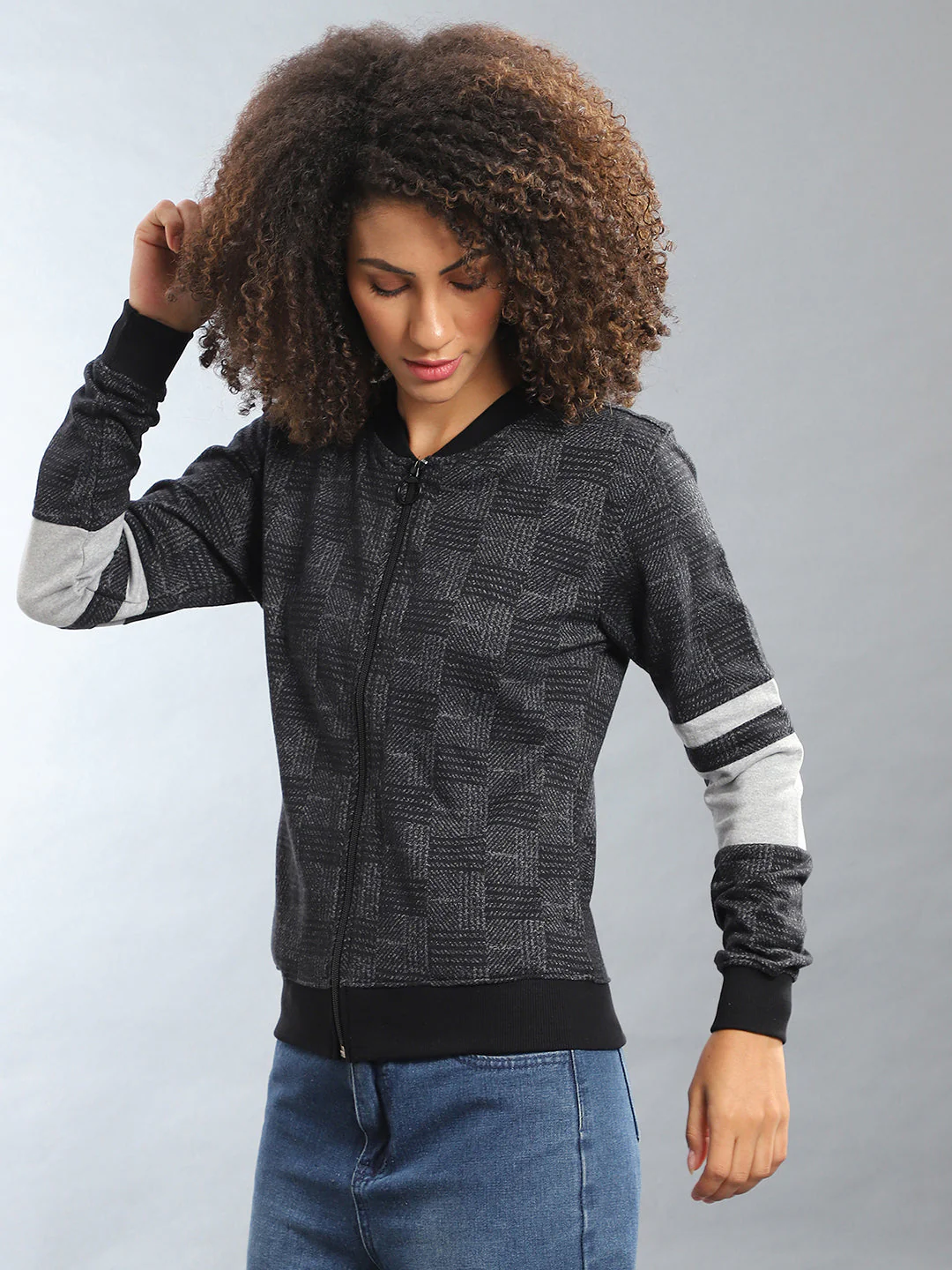 Printed Hoodie With Contrast Hem - Image 4