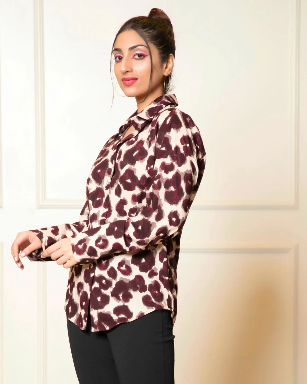 Printed Long Sleeves Cuffed Cotton Shirt - Image 9