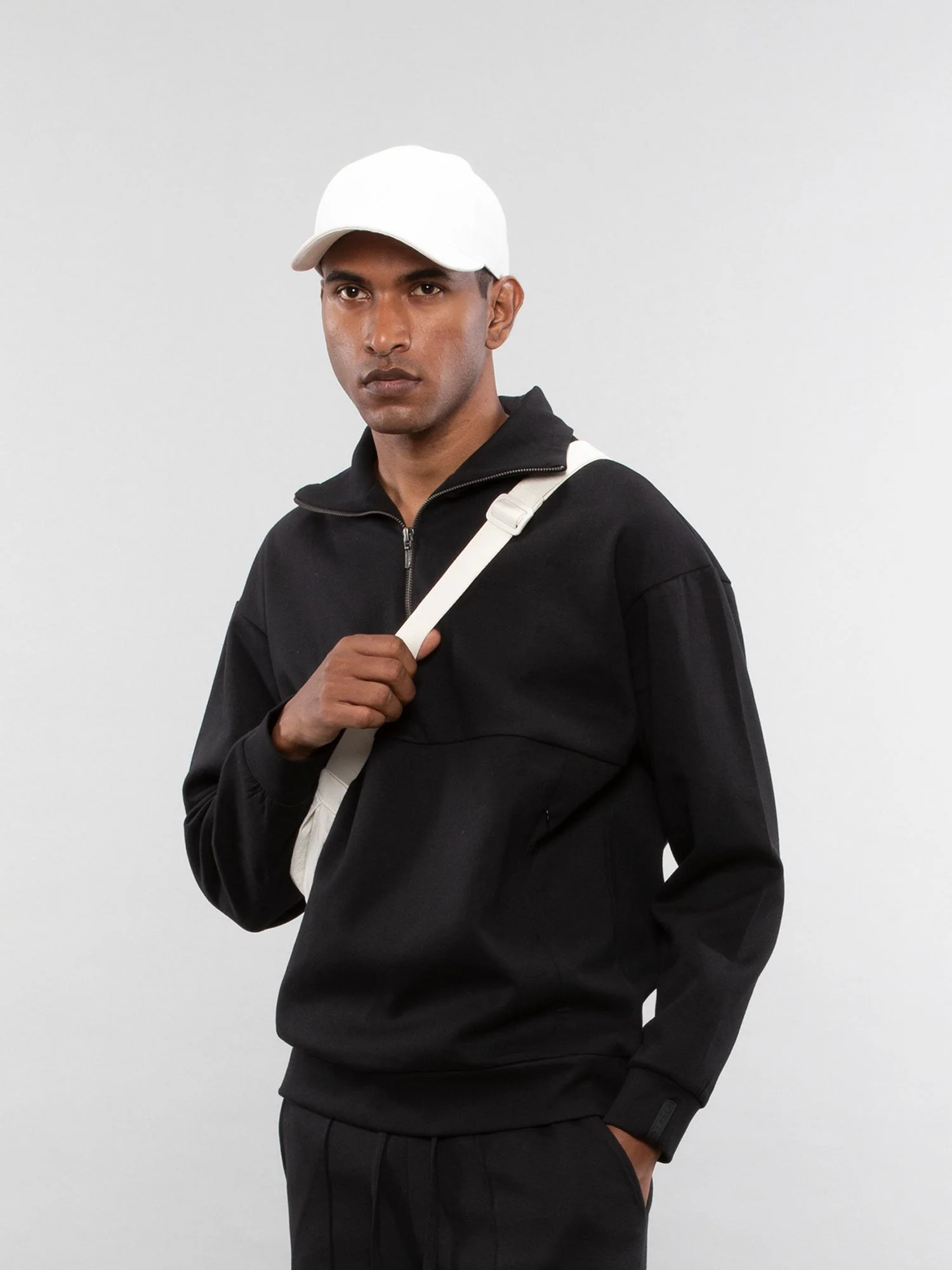 Quarter-zip sweatshirt - Image 16