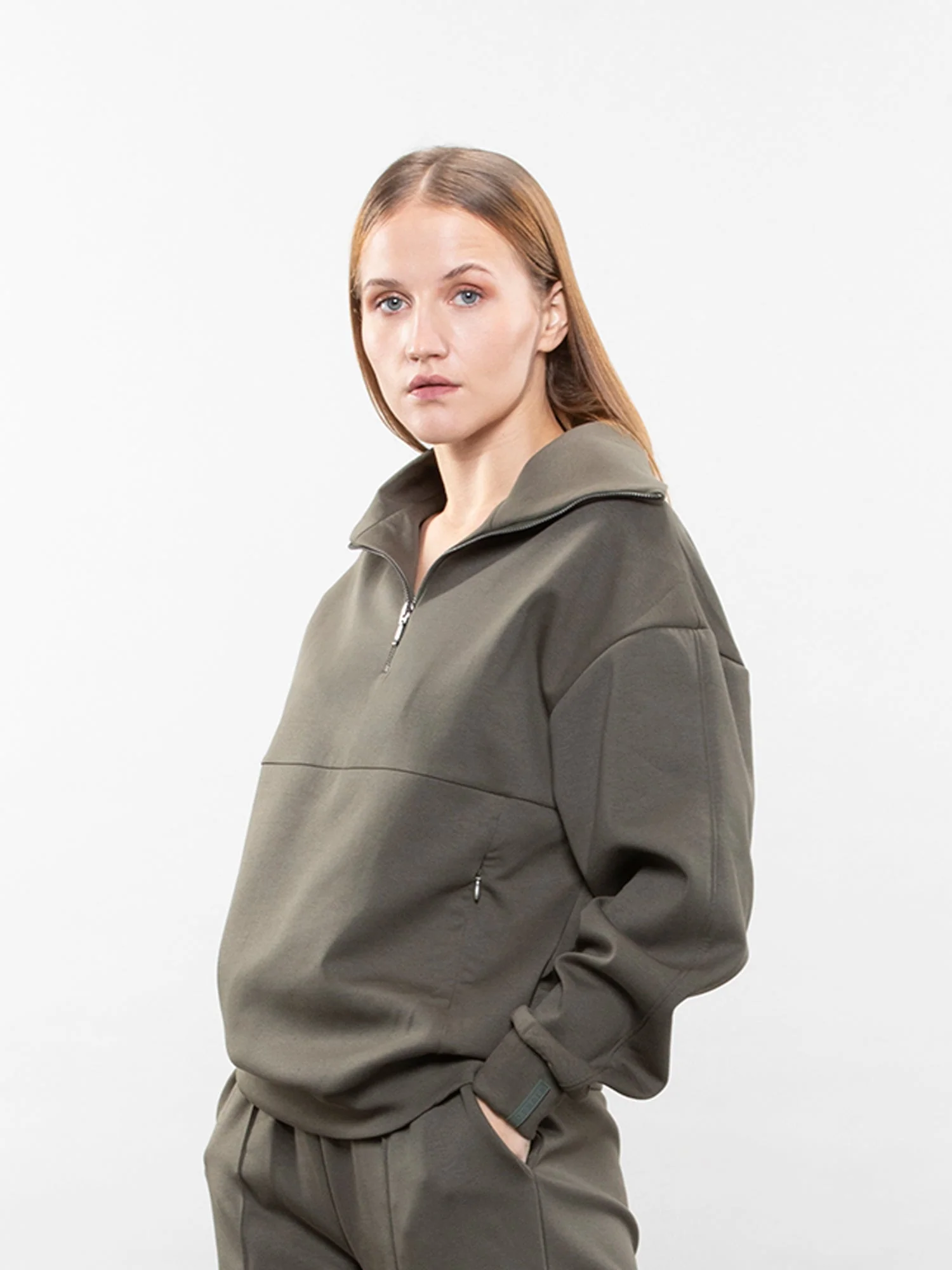 Quarter-zip sweatshirt - Image 13