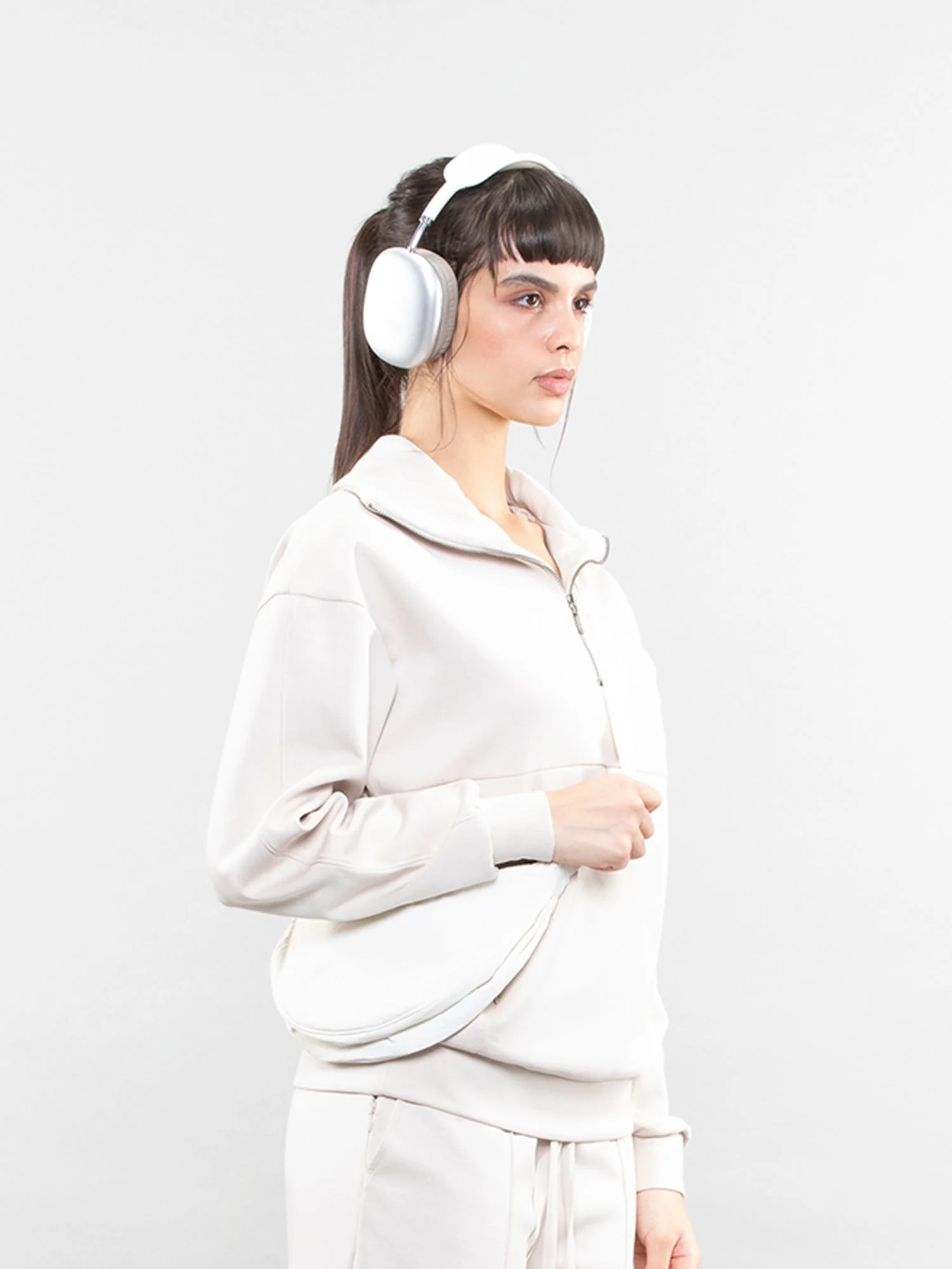 Quarter-zip sweatshirt - Image 2