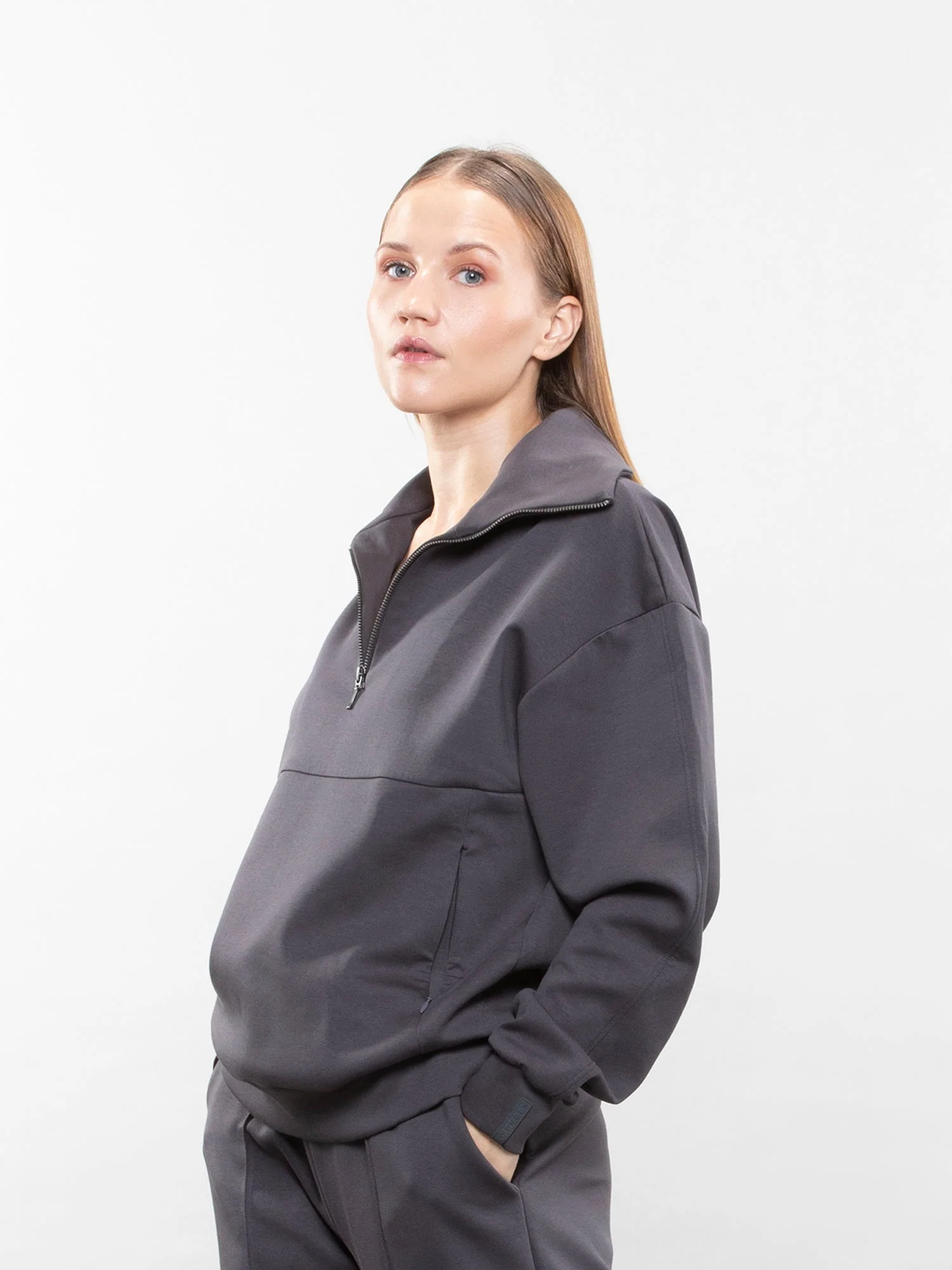 Quarter-zip sweatshirt - Image 28
