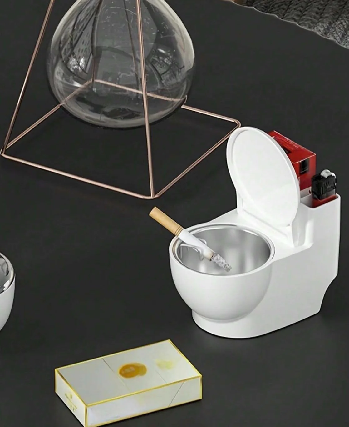 Relief: WC-Shaped Multi-Function Ashtray with Storage & Built-In Holder for Home, Office & Outdoor Use - Image 3