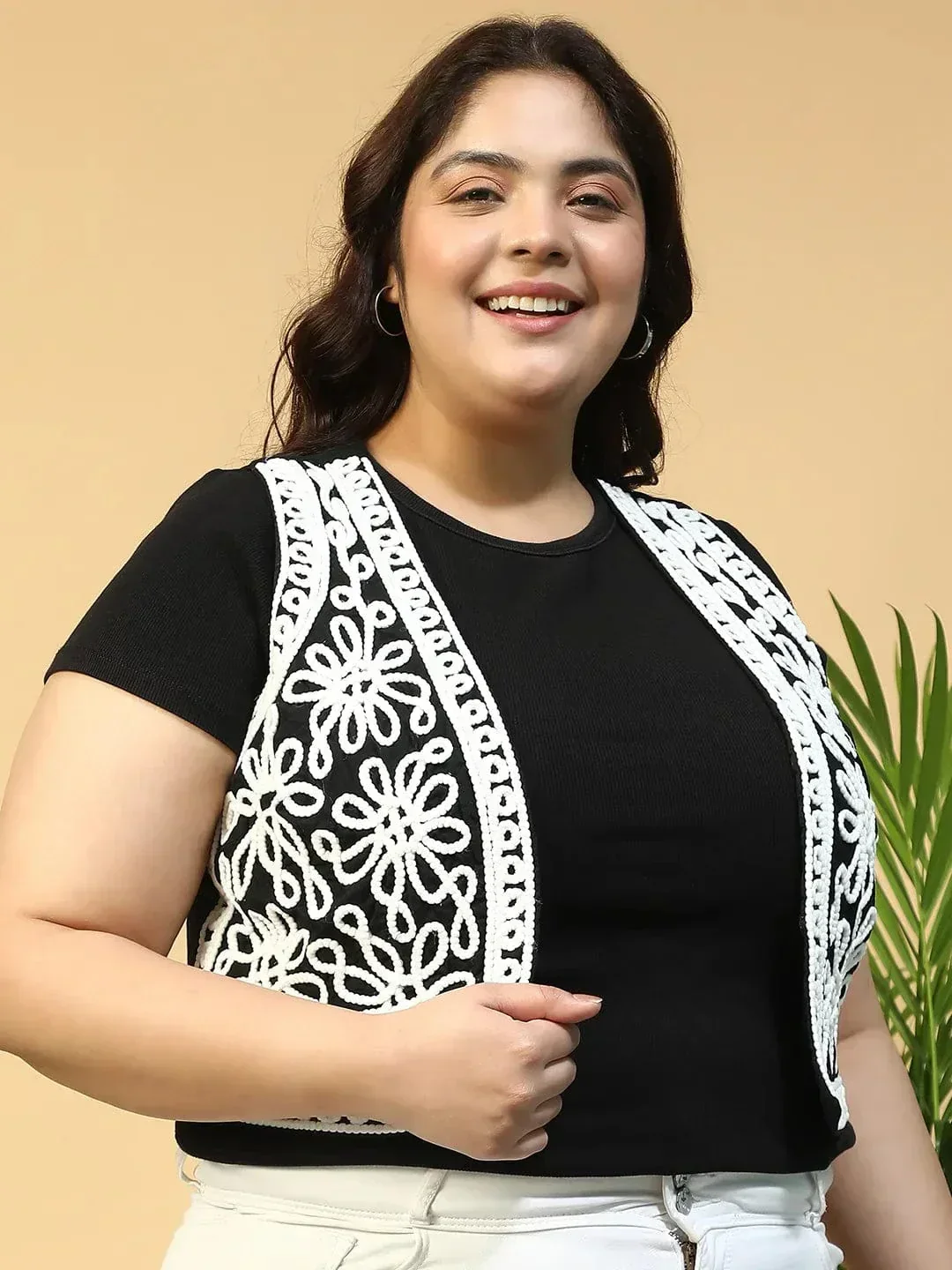 Royal Black  Embroidered  Sleeveless Jodhpuri Style Plus Size Women Cotton Shrug - Image 4