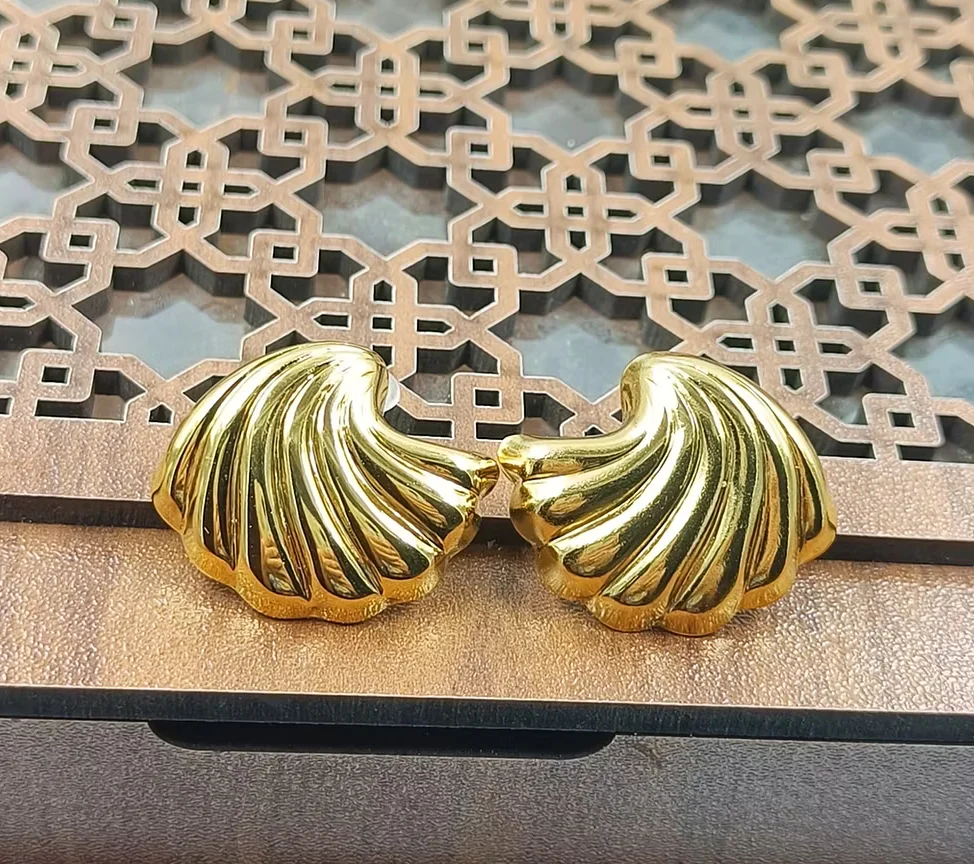 Seashell Studs - Image 4