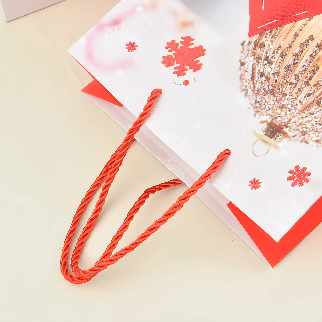 set of 4 Merry Christmas Stylish Paper Bag For Gifting - Image 4