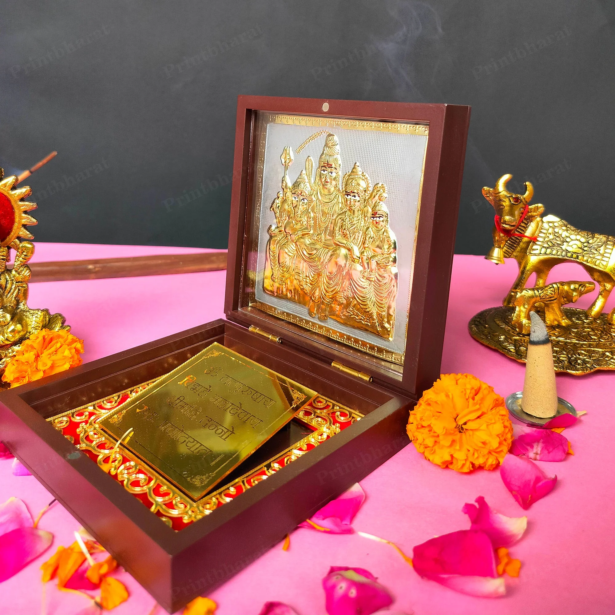 Shiv Shanker Small Pocket Temple (24 Karat Gold Coated) - Image 4