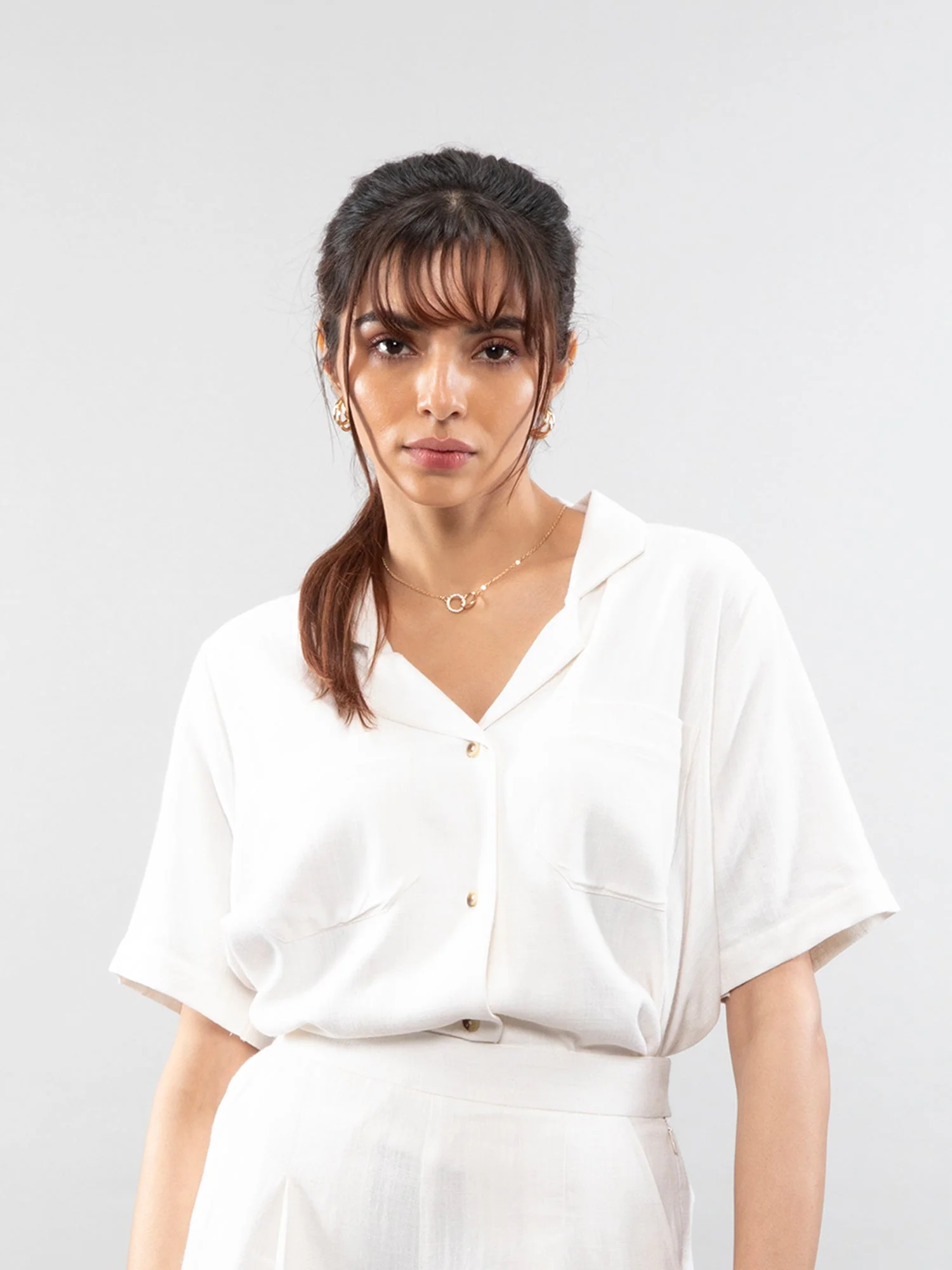 Short-sleeve linen shirt - Image 32
